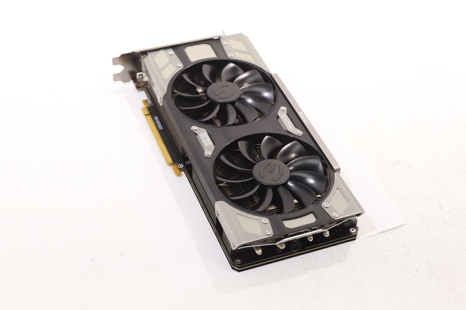 EVGA NVIDIA GeForce GTX 1070 8GB GDDR5 PCIe Graphics Card P/N: 08G-P4-6274-KR