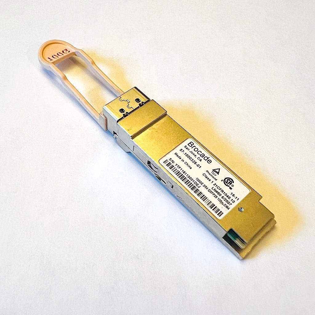 Brocade 100G SR4 QSFP28 100m OM4 Optical Transceiver