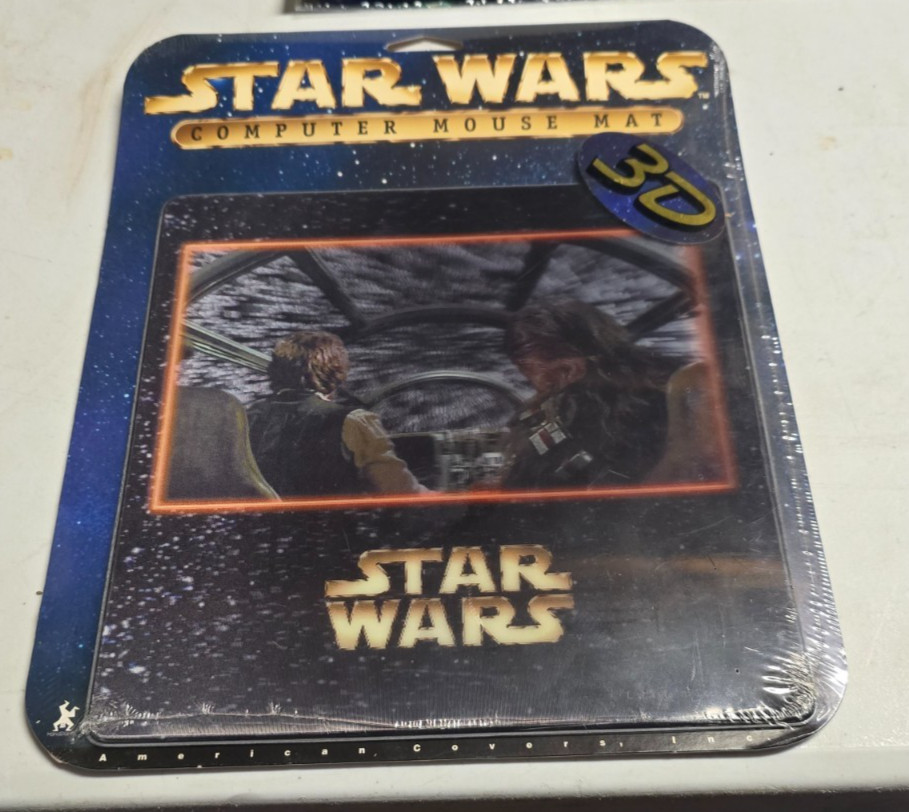 Star Wars 3D Computer Mouse Pad With Non-Skid Base Handstands #40106 NRFP