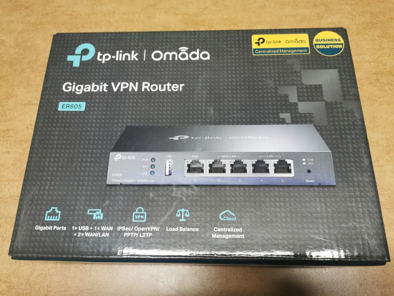 TP-LINK TL-R605 SafeStream Gigabit Multi-WAN VPN Router