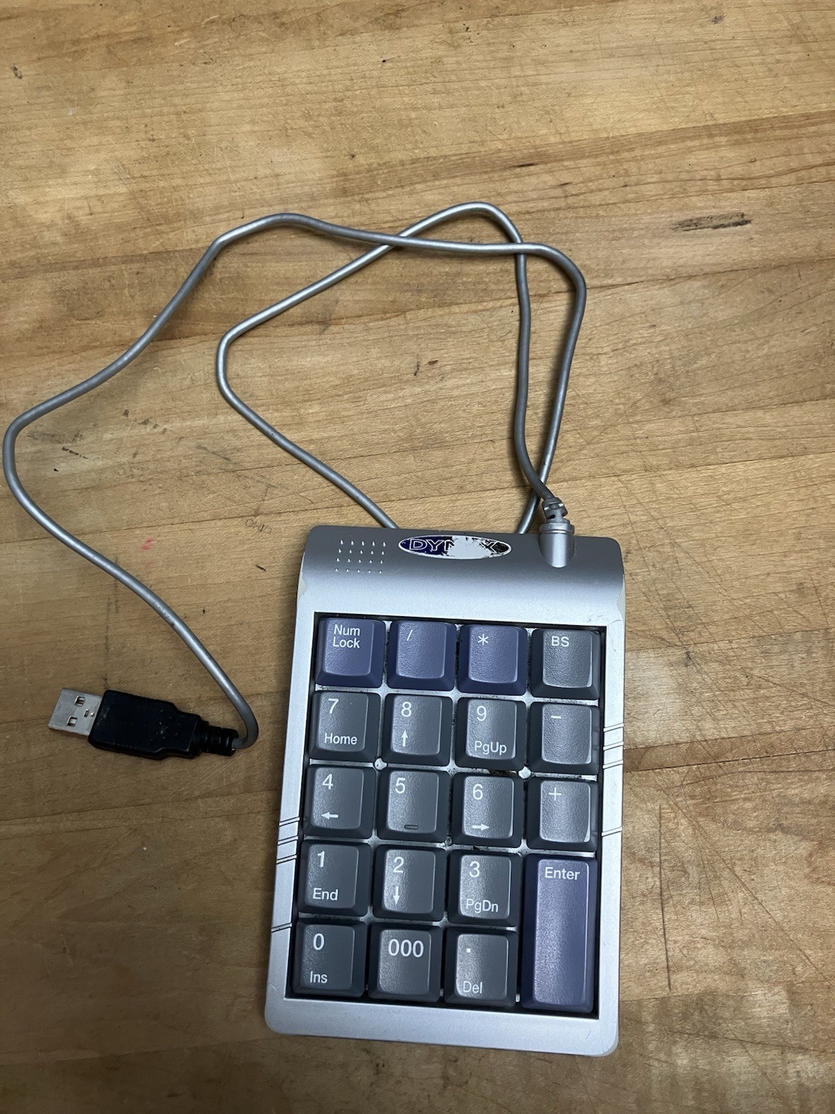 Dynex Model DX-NBKP20 keypad