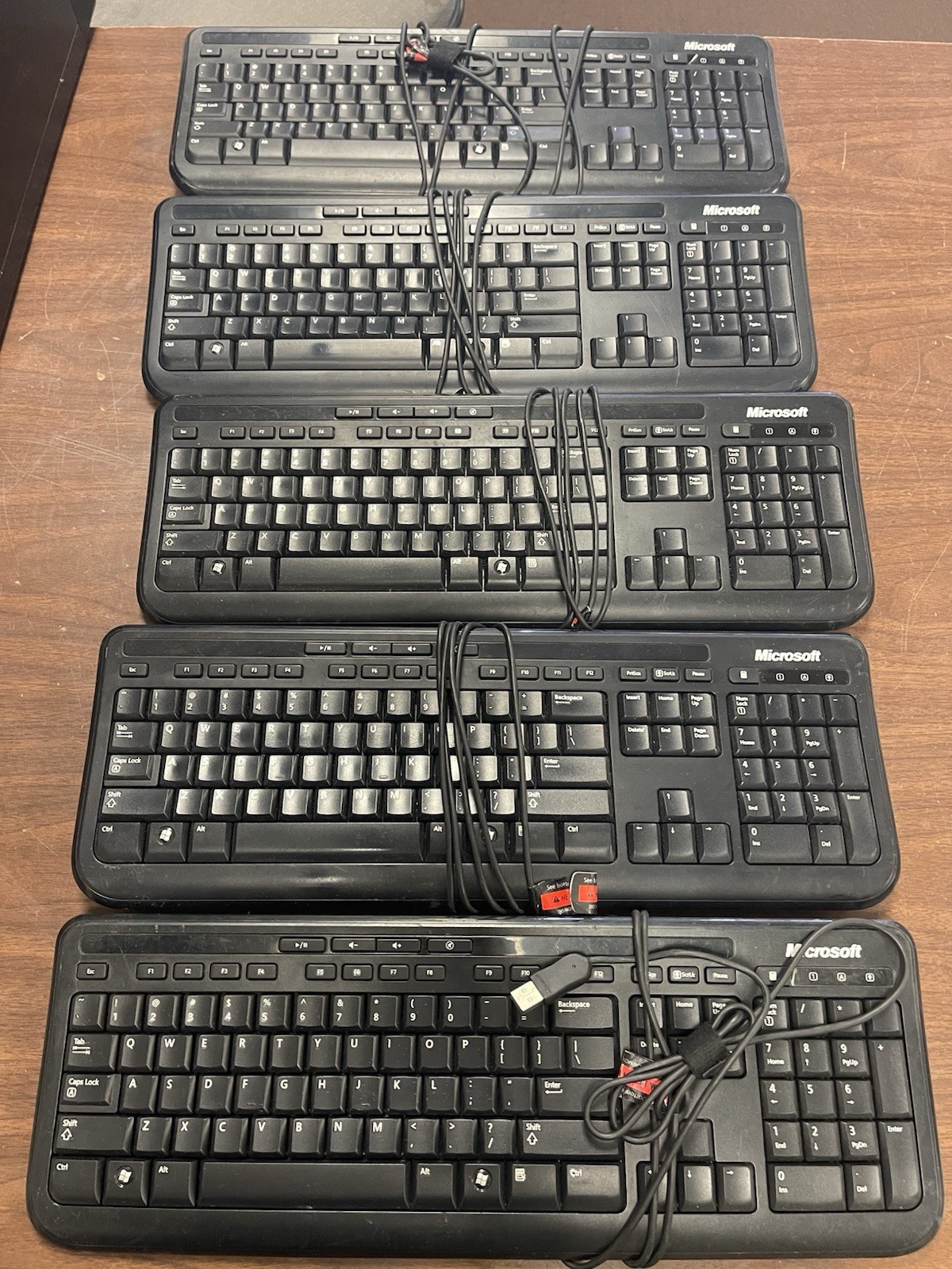 Lot Of 5 Five Microsoft Keyboards 600 Model 1366