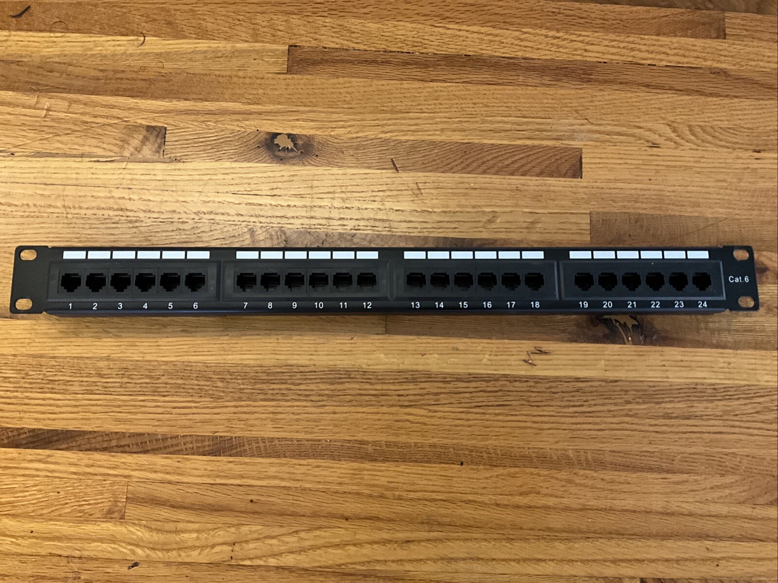 Monoprice 107253 110 Type 24-Port Cat6 Patch Panel