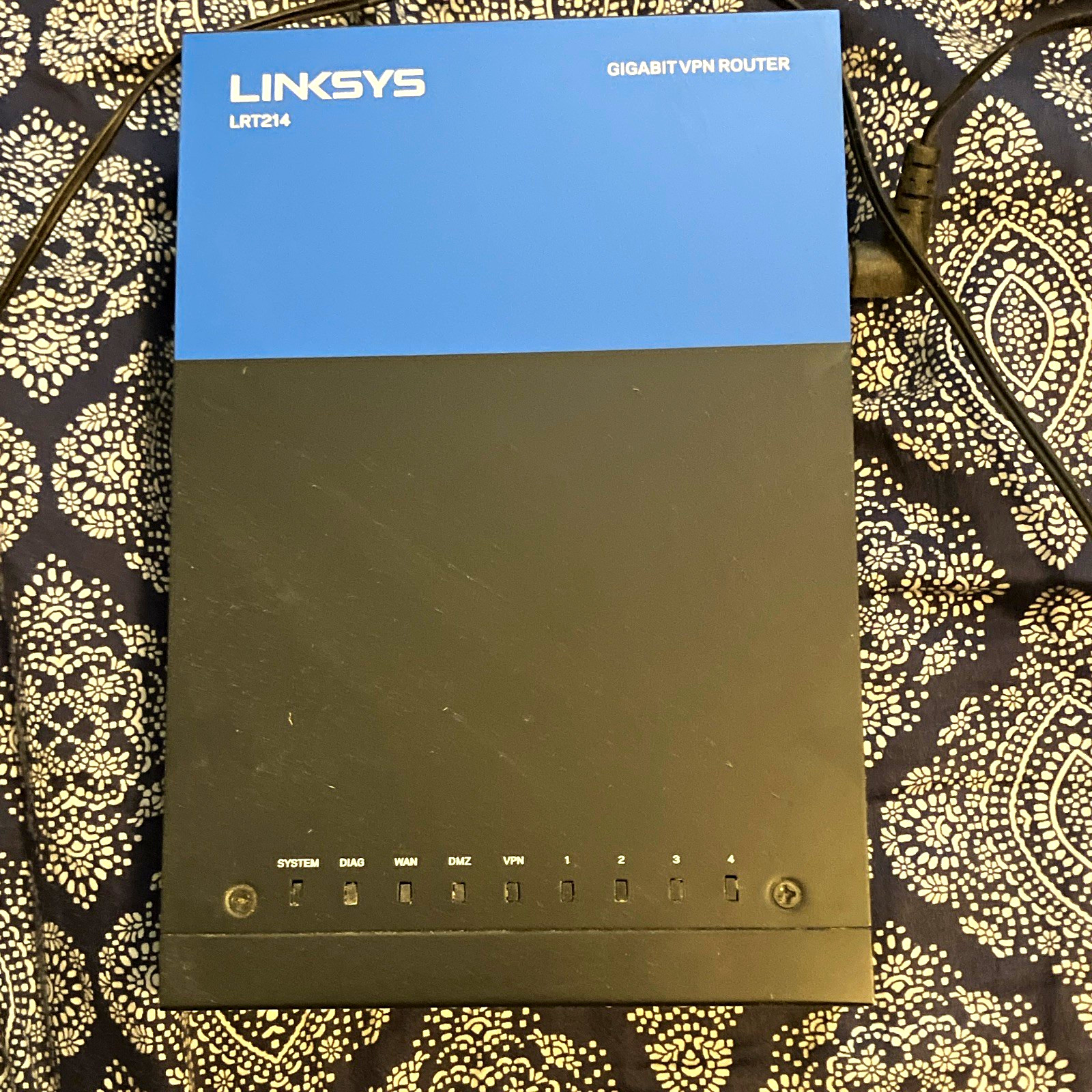 Linksys LRT214 Gigabit VPN Router 4-Port Wired RJ-45 Black/Blue