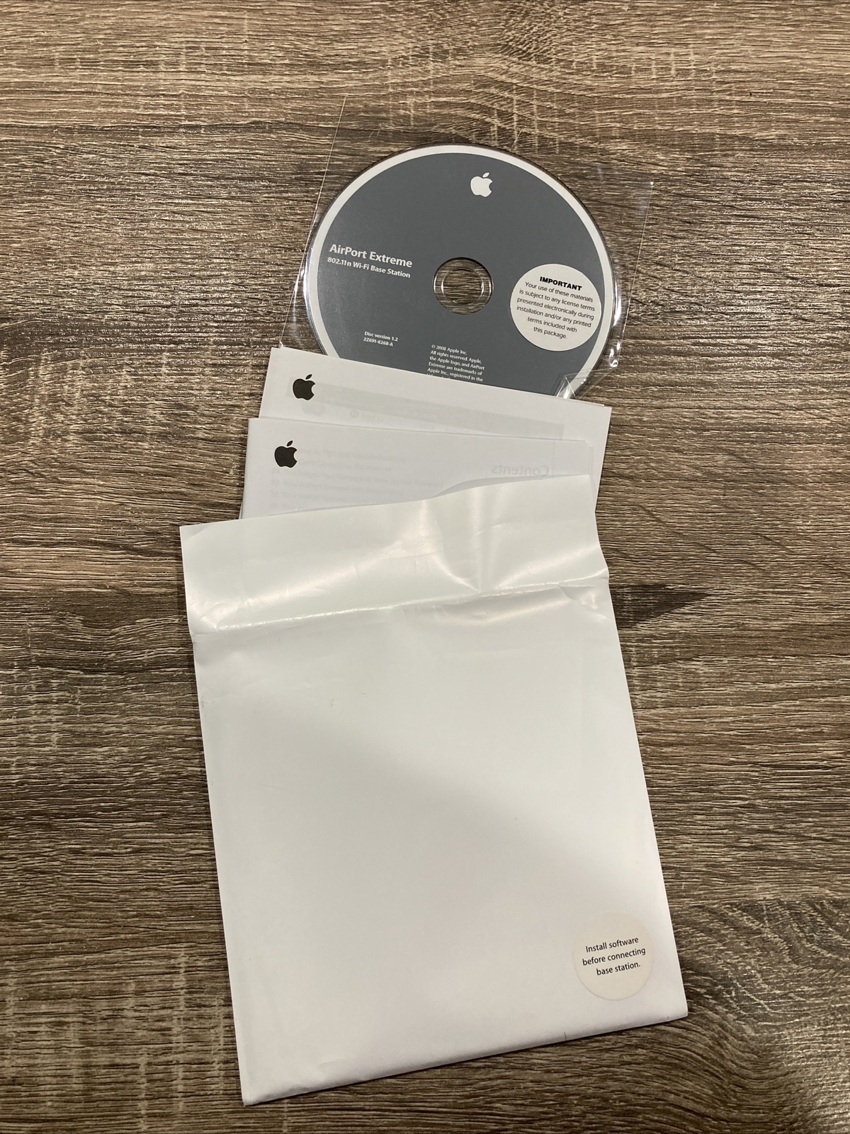 AirPort Extreme 802.11n Wi-Fi Base Station Disc And Media