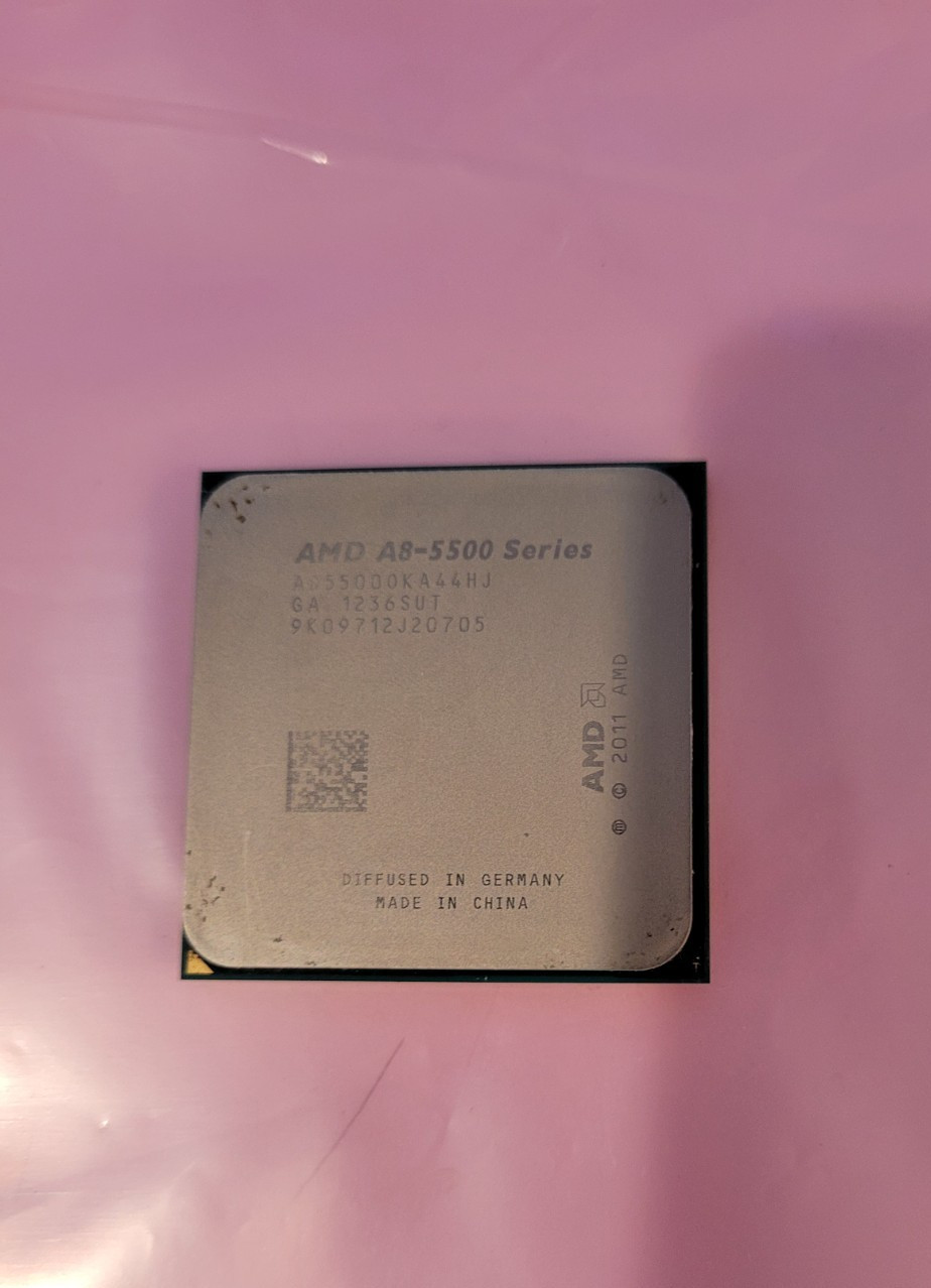 AMD A8-5500 Series Socket FM2 Quad Core CPU AD55000KA44HJ 3.2 GHz Processor GPU