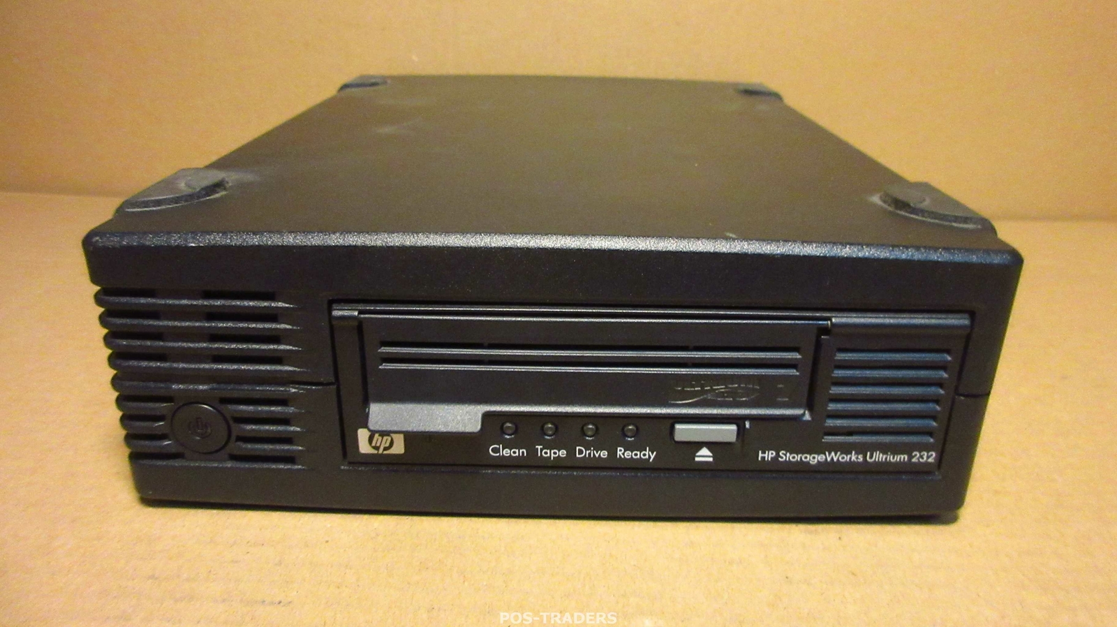 HP DW065B StorageWorks Ultrium 232 SCSI External Tape Drive 100/200GB Black