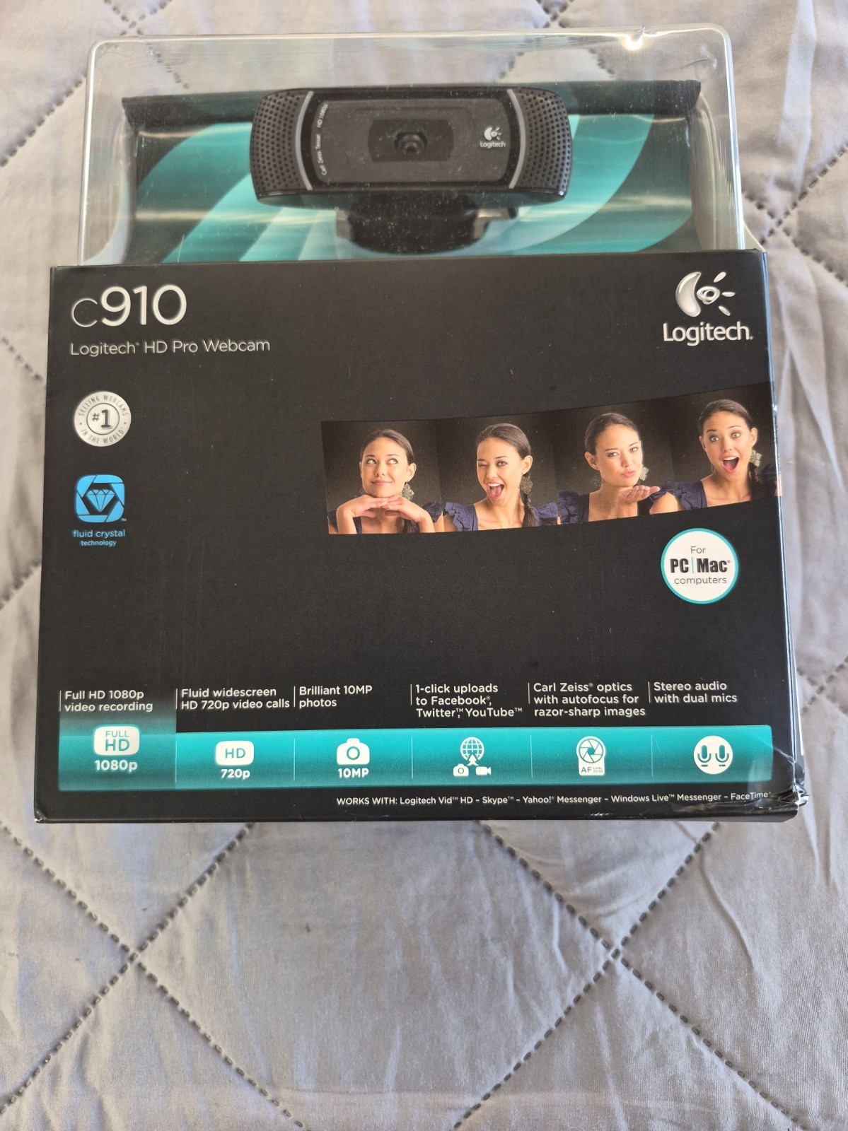 Logitech C910 Pro 1080p Webcam for TV/PC - Black