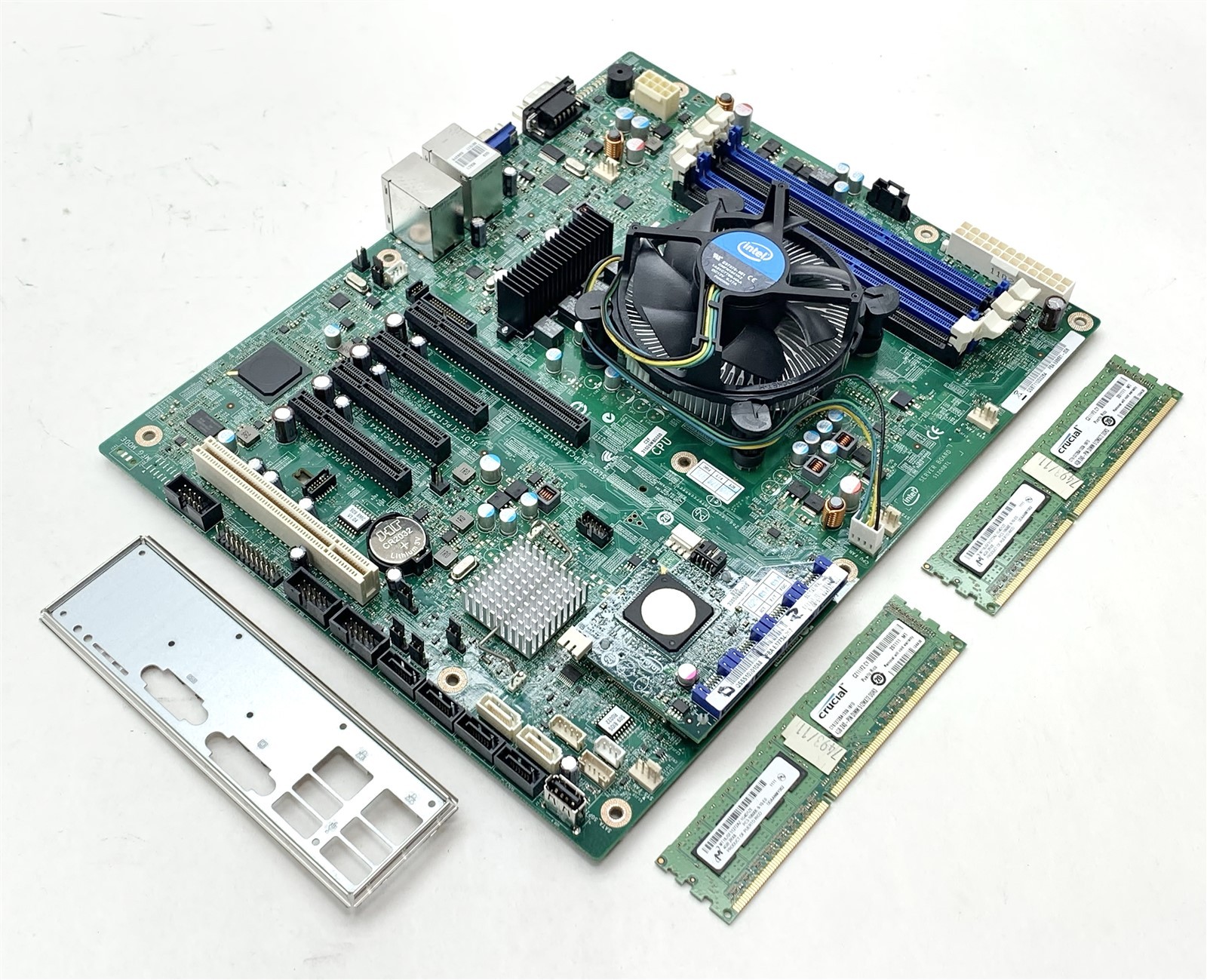 Intel Server Board S1200BTL PBA E98681-306 ATX LGA 1155 Xeon E3-1230 3.20GHz 8GB