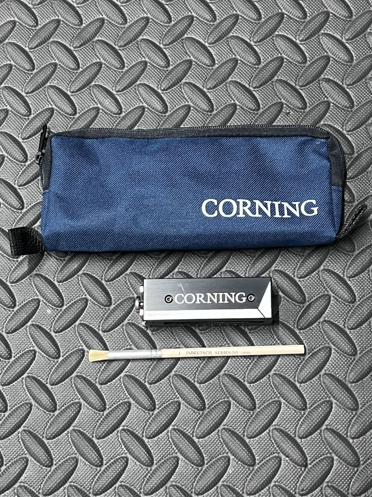 Corning RST-000 Ribbon Splitting Tool with Brush and Case