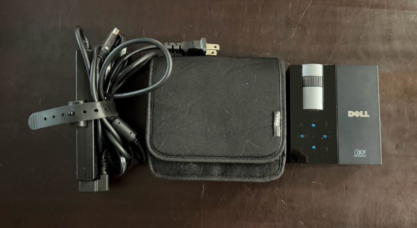 Dell M109S DLP Portable Projector Working With Case & Cables