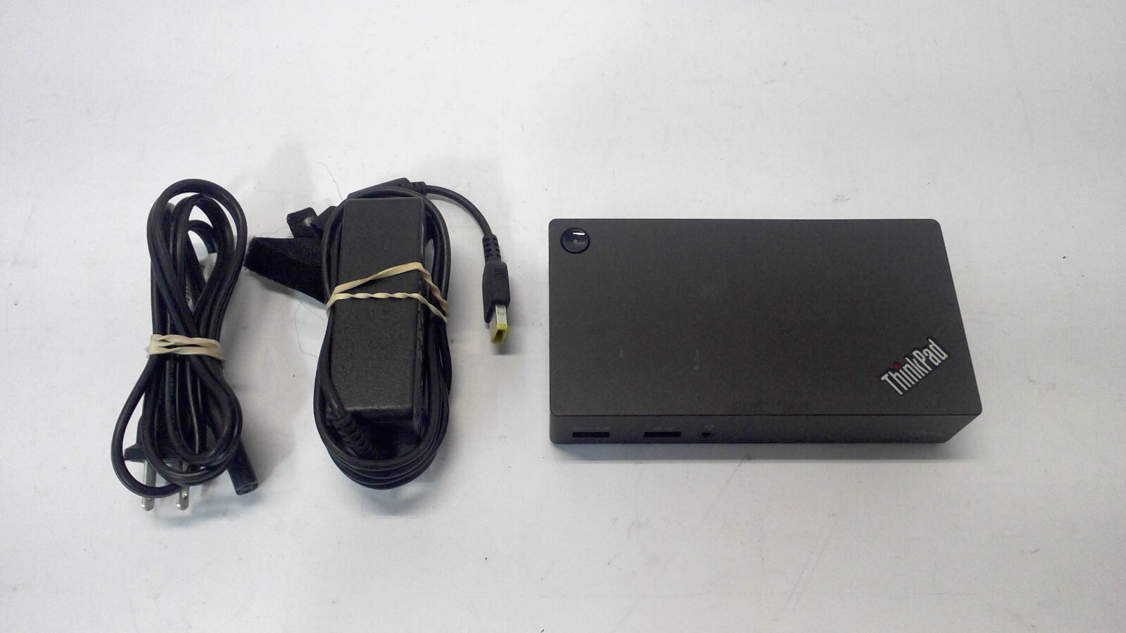 Lenovo ThinkPad USB 3.0 Ultra DK1523 DisplayLink Docking Station  W/AC