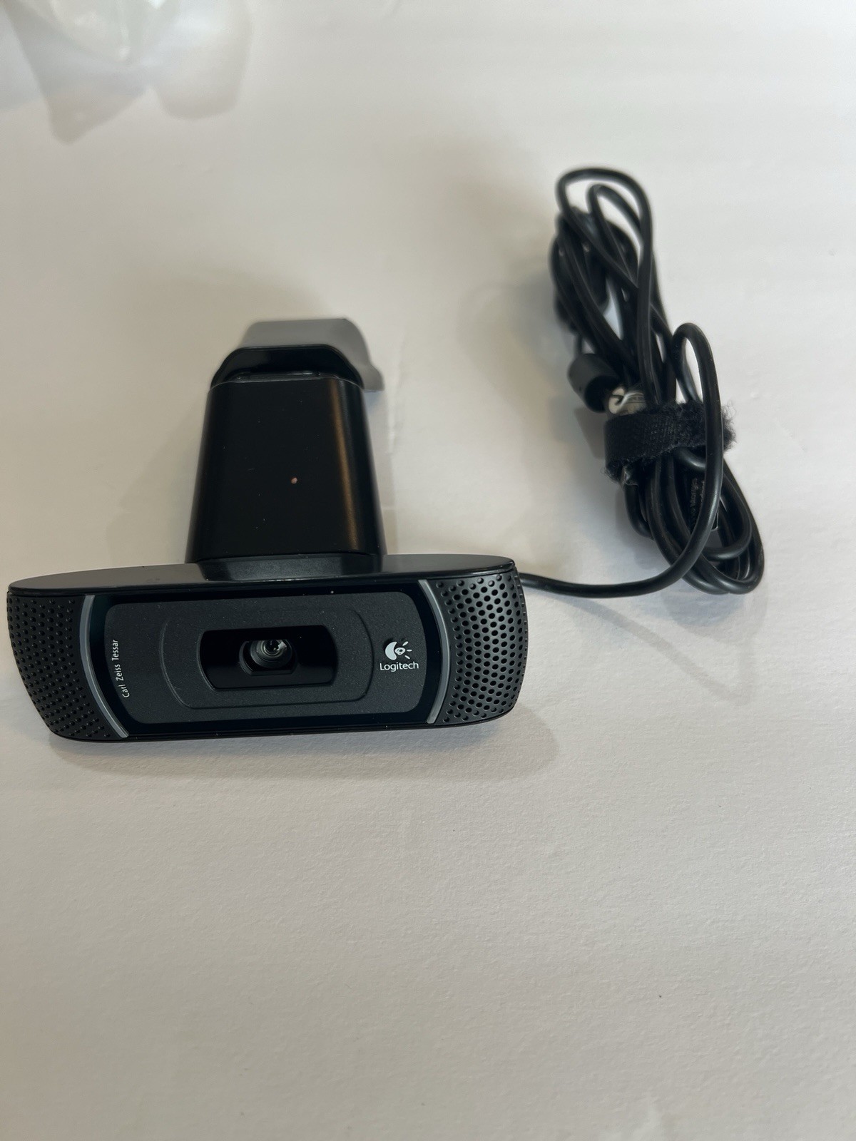 Logitech HD Pro Webcam C910 1080p Web Camera w/ Carl Zeiss Lens & Dual Mic