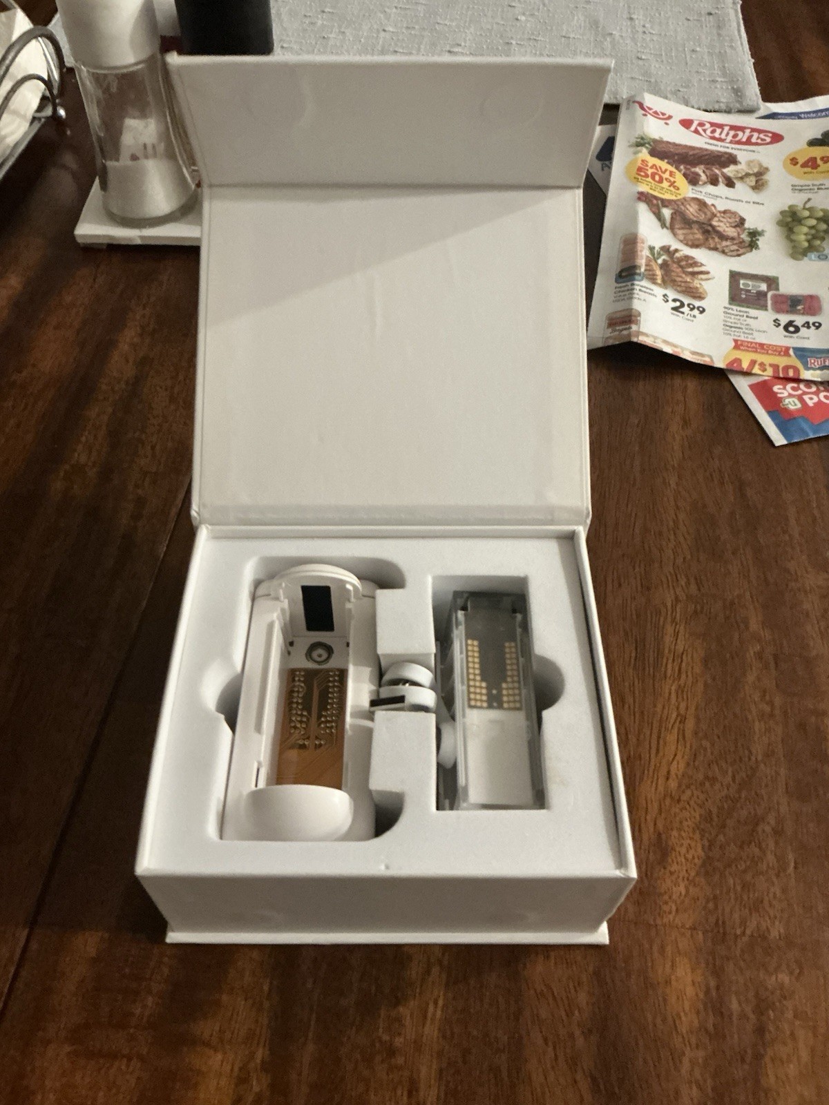 EVEBOT bluetooth PrintPods Handheld Inkjet Printer for T-Shirts, Cartons