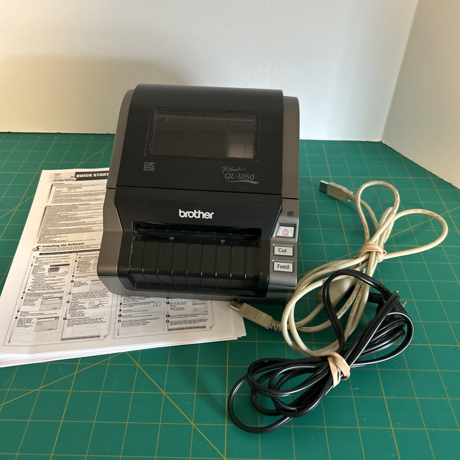 Brother P-Touch QL-1050 Direct Thermal Label Printer Autocutter USB Serial Works