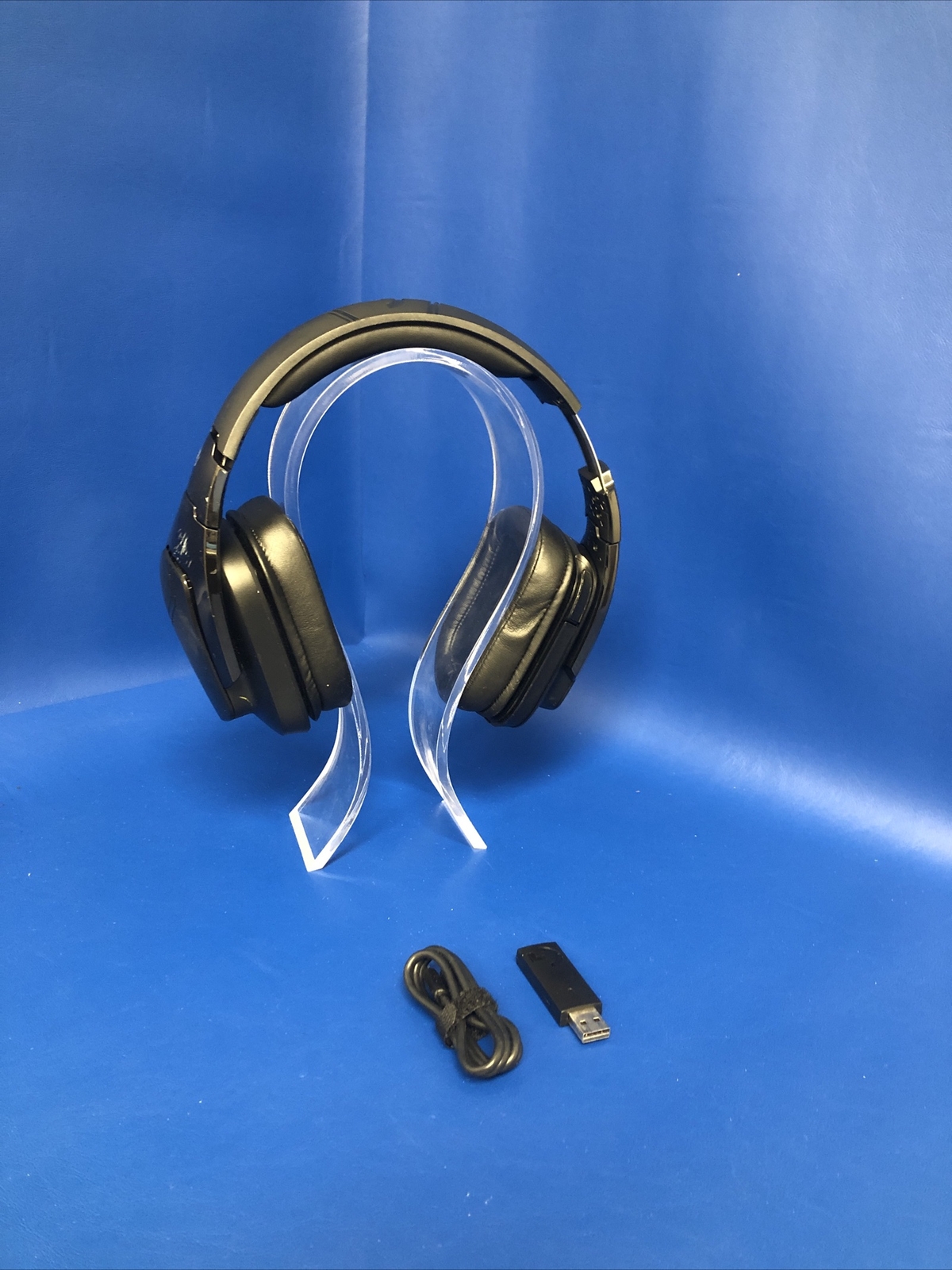 NICE Logitech G935 Wireless Sound LIGHTSYNC Gaming Headset/W DONGLE