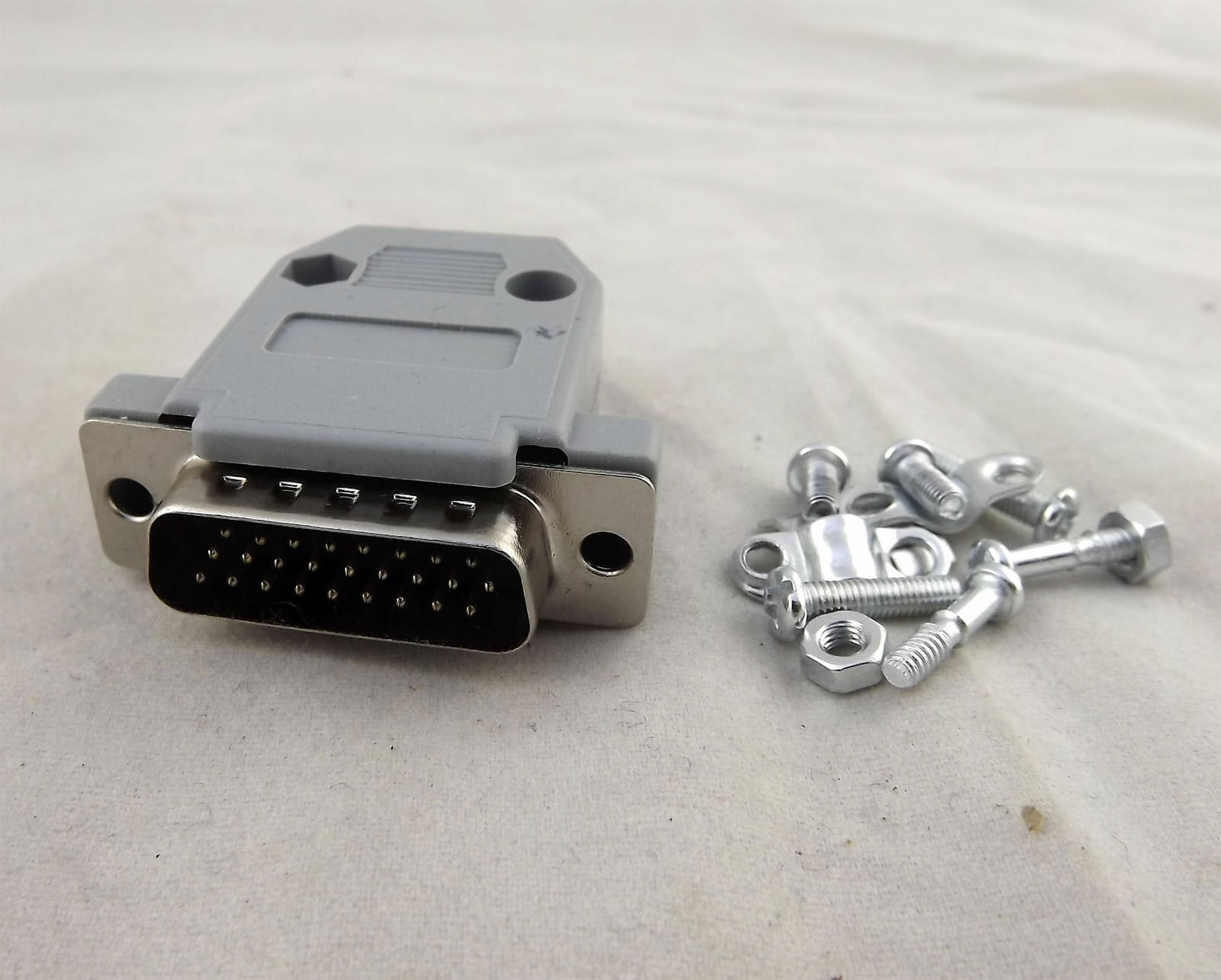 10pcs D-Sub DB26 Male 26 Pin 3 Rows Connector Gray Plastic Hood Cover Backshell