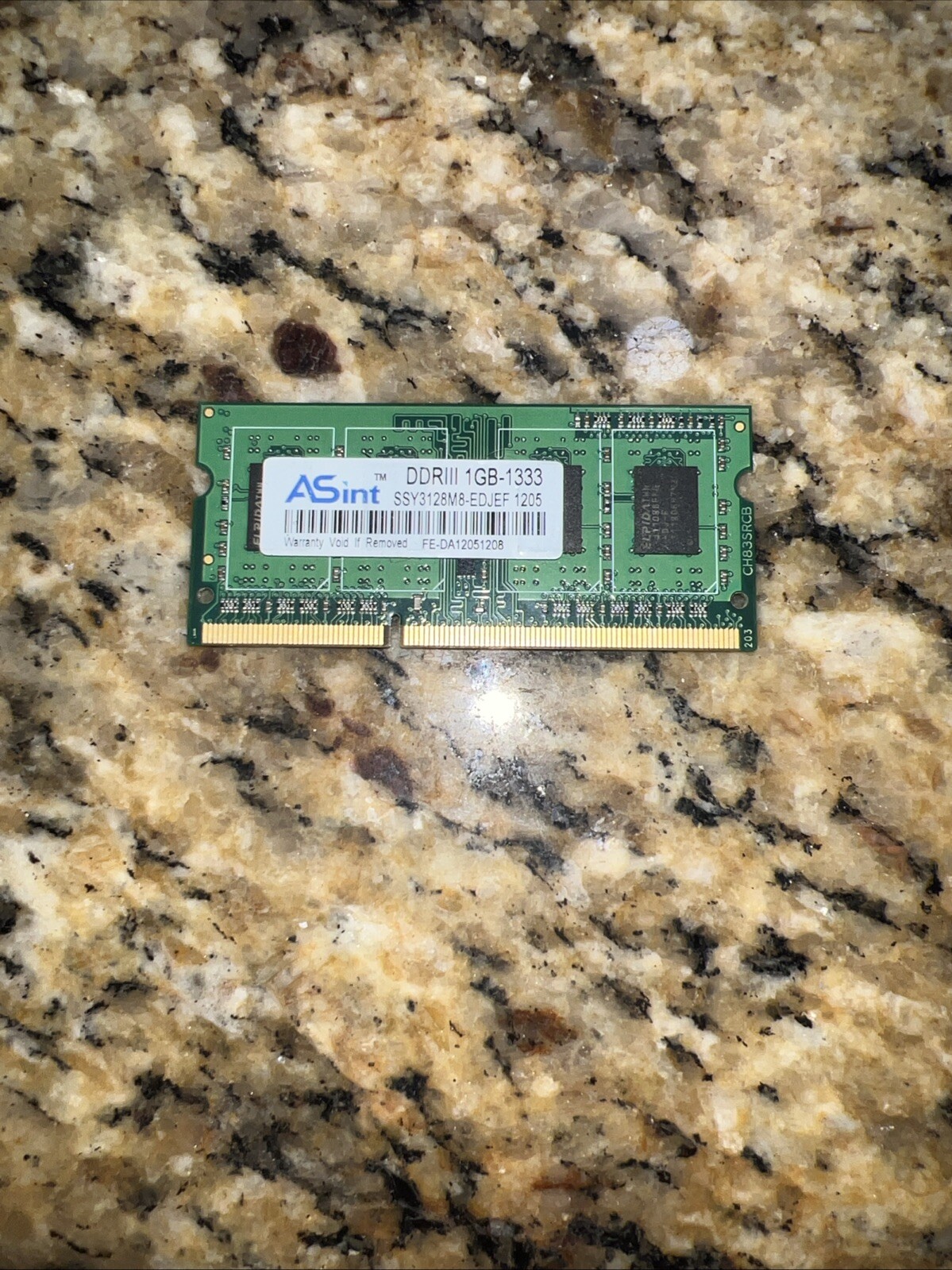 ASINT DDR111 1GB-1333 Memory SSY 3128M8-EDJEF