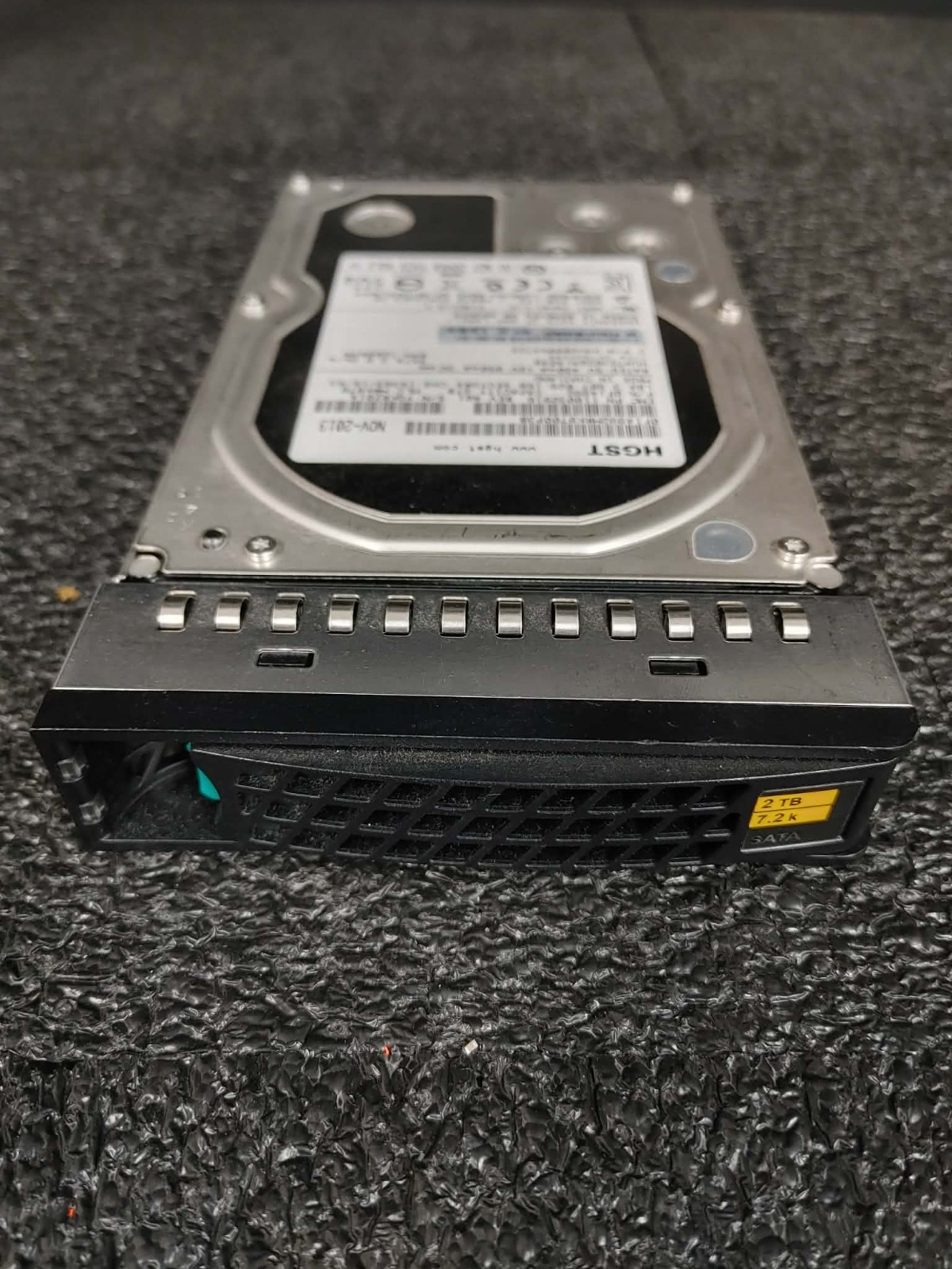 EMC 118032816 HUA723020ALA640 2TB 7.2K RPM 64MB Cache 6Gb/s SATA 3.5"