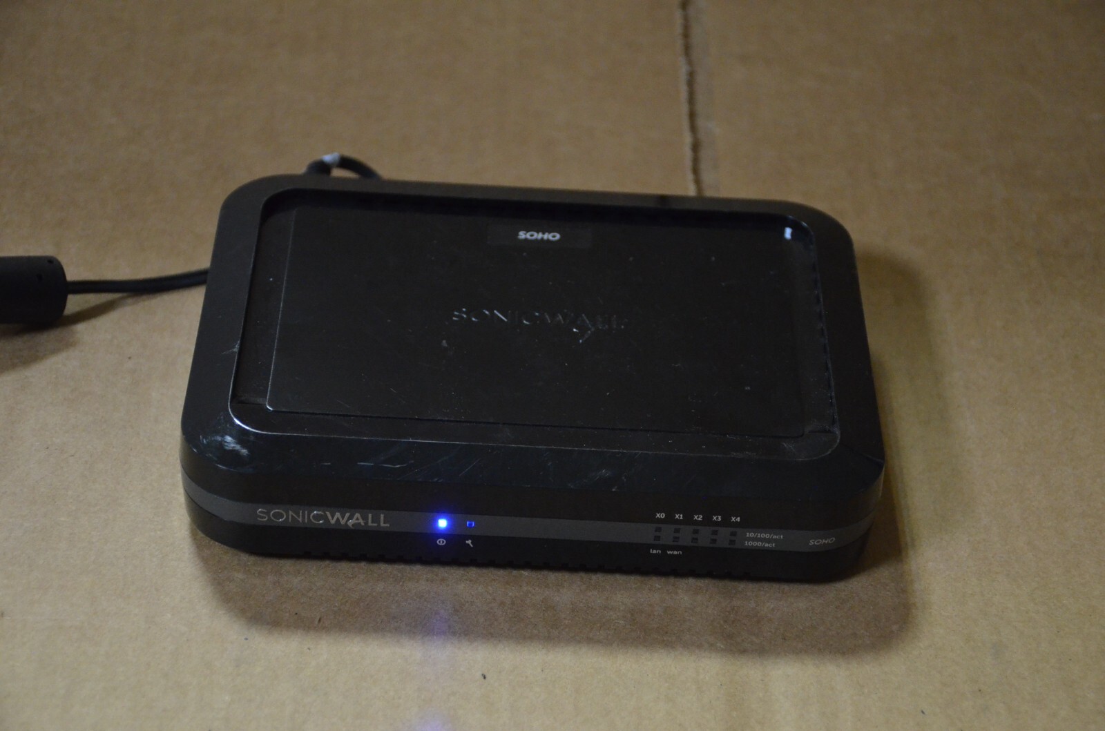DELL APL31-0B9 SONICWALL SOHO NETWORK SECURITY FIREWALL WITH POWER SUPPLY