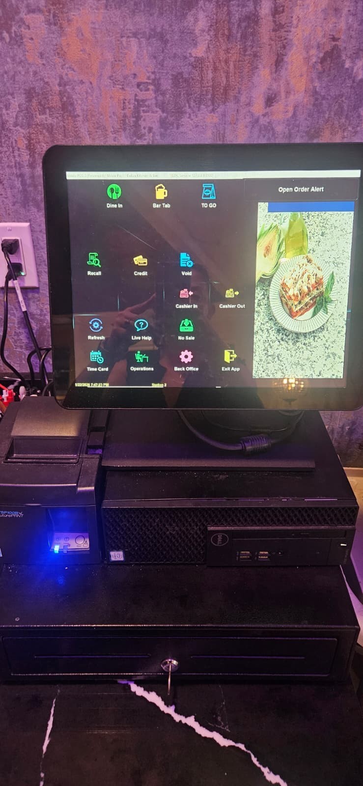 COMPLETE 5 TERMINAL PLUG & PLAY POS SYSTEM FOR RESTAURANTS OR RETAIL