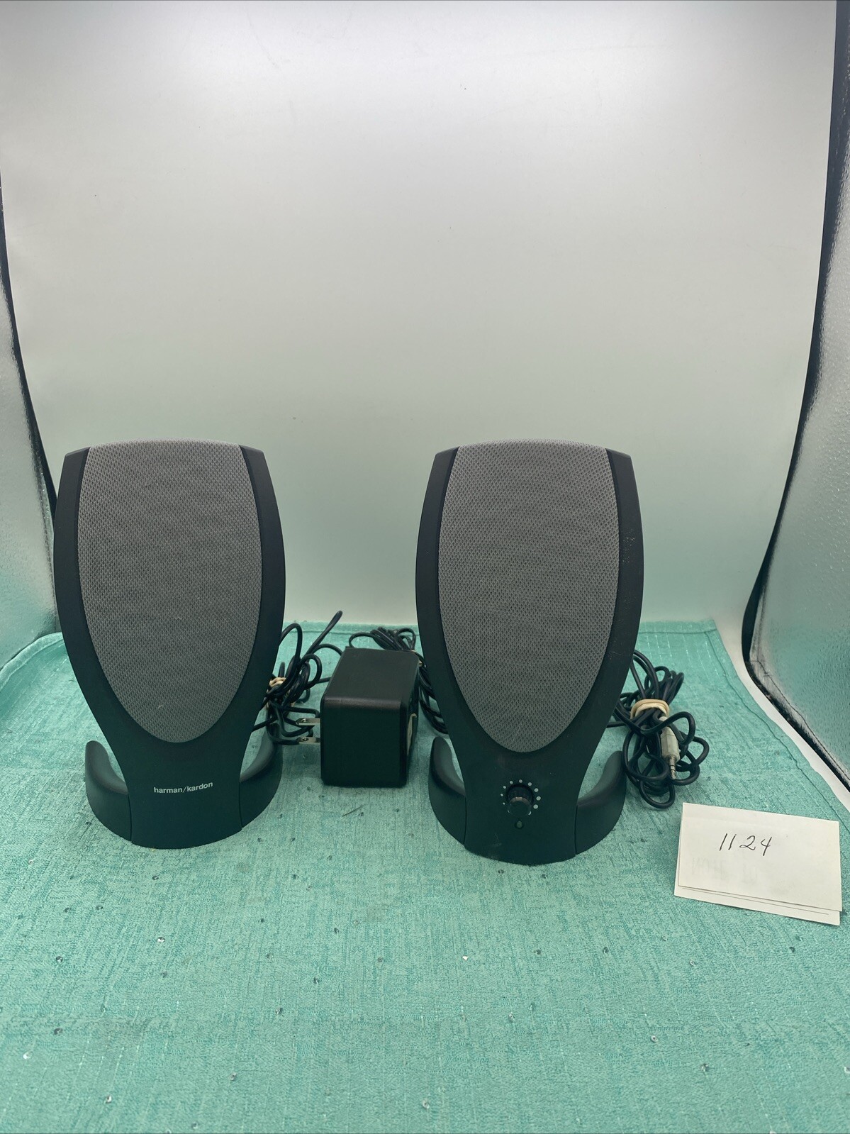 Pair Of Harman Kardon Rev A00 Computer Speakers