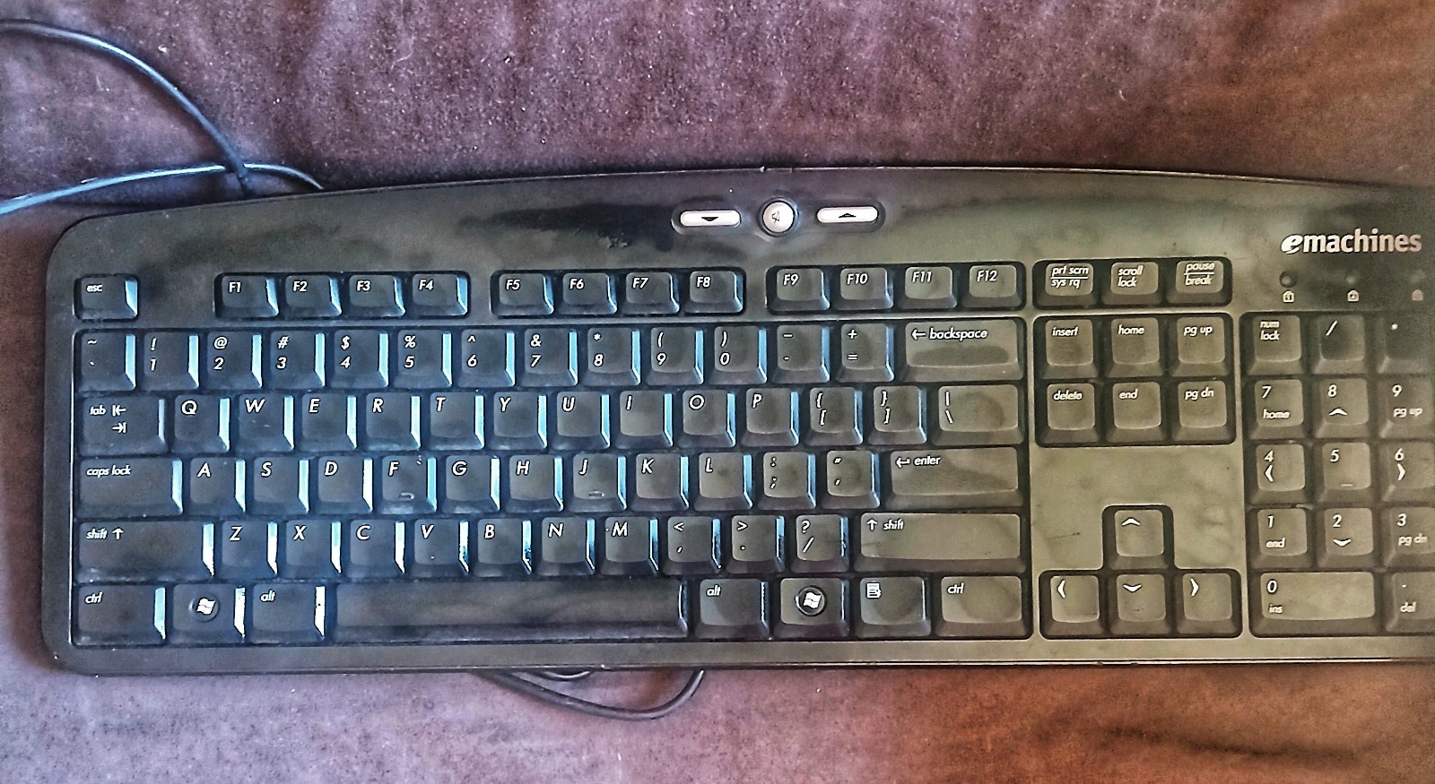 eMachines Wired Keyboard Model KB-0705
