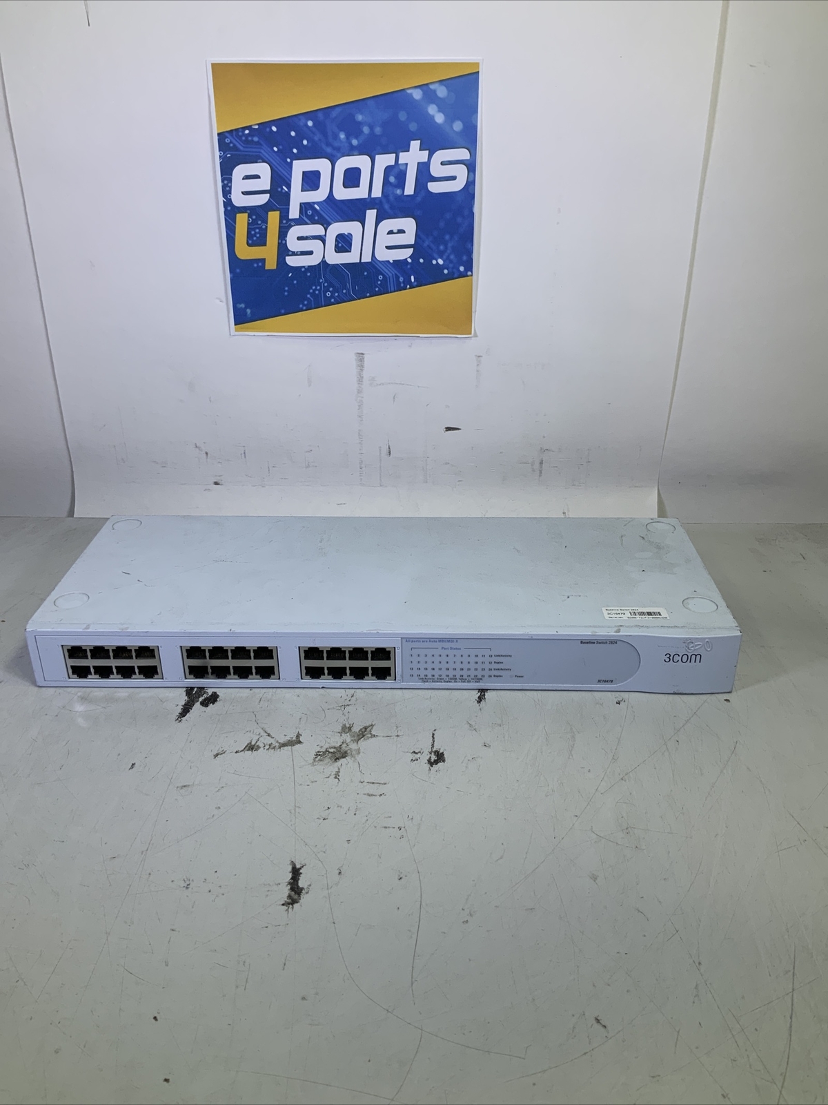3COM Baseline 2824 24-port Unmanaged 10/100/1000 Gigabit Switch 3C16479 - NG N3D