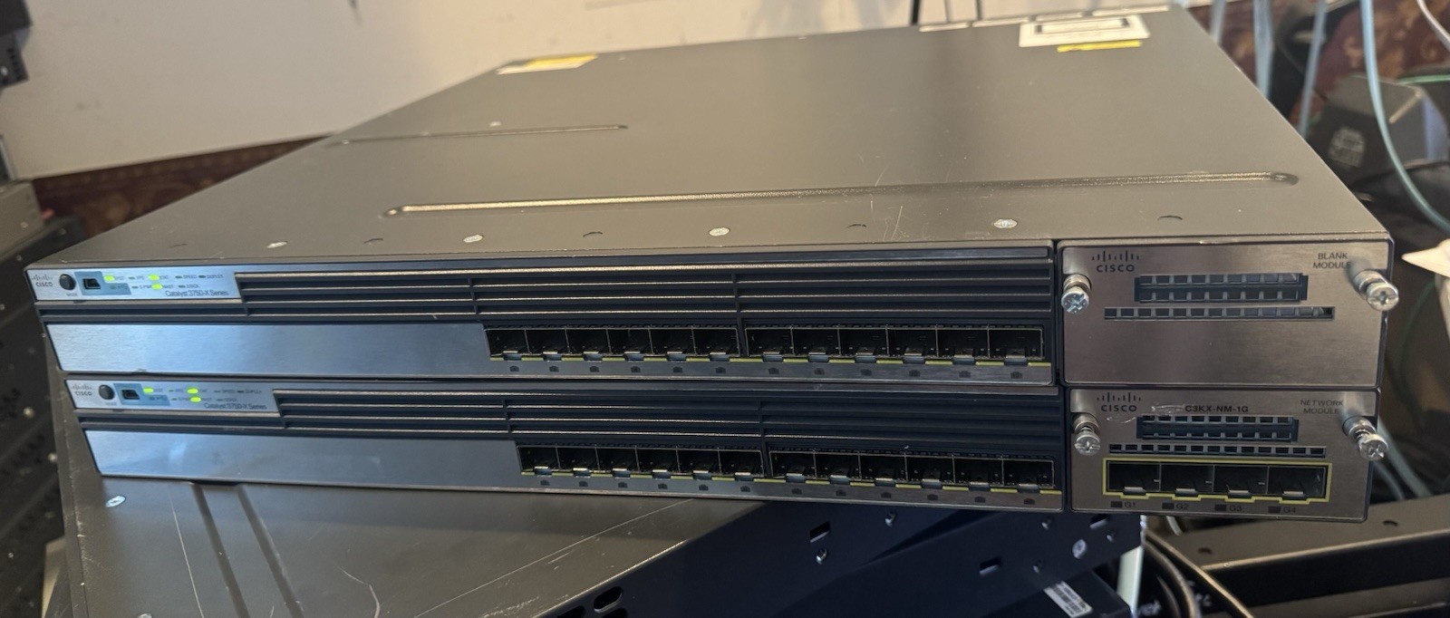 Cisco Catalyst 12 Ports SFP Switch WS-C3750X-12S-S ipservices  15.2(4)E10 TESTED
