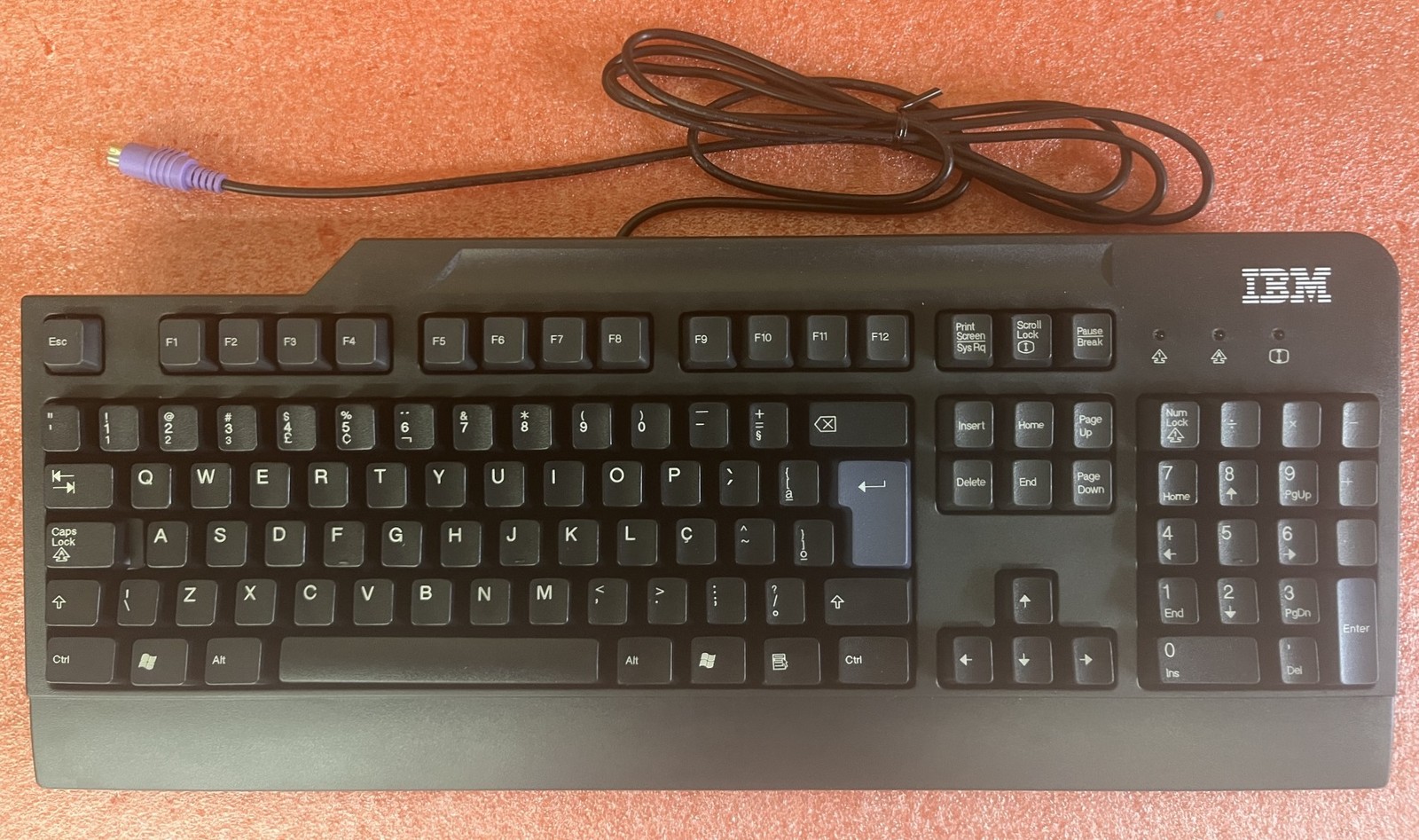 89P9204 - IBM PS/2 104 Key Black Keyboard Brazil/Portuguese SK-8820 (NEW)