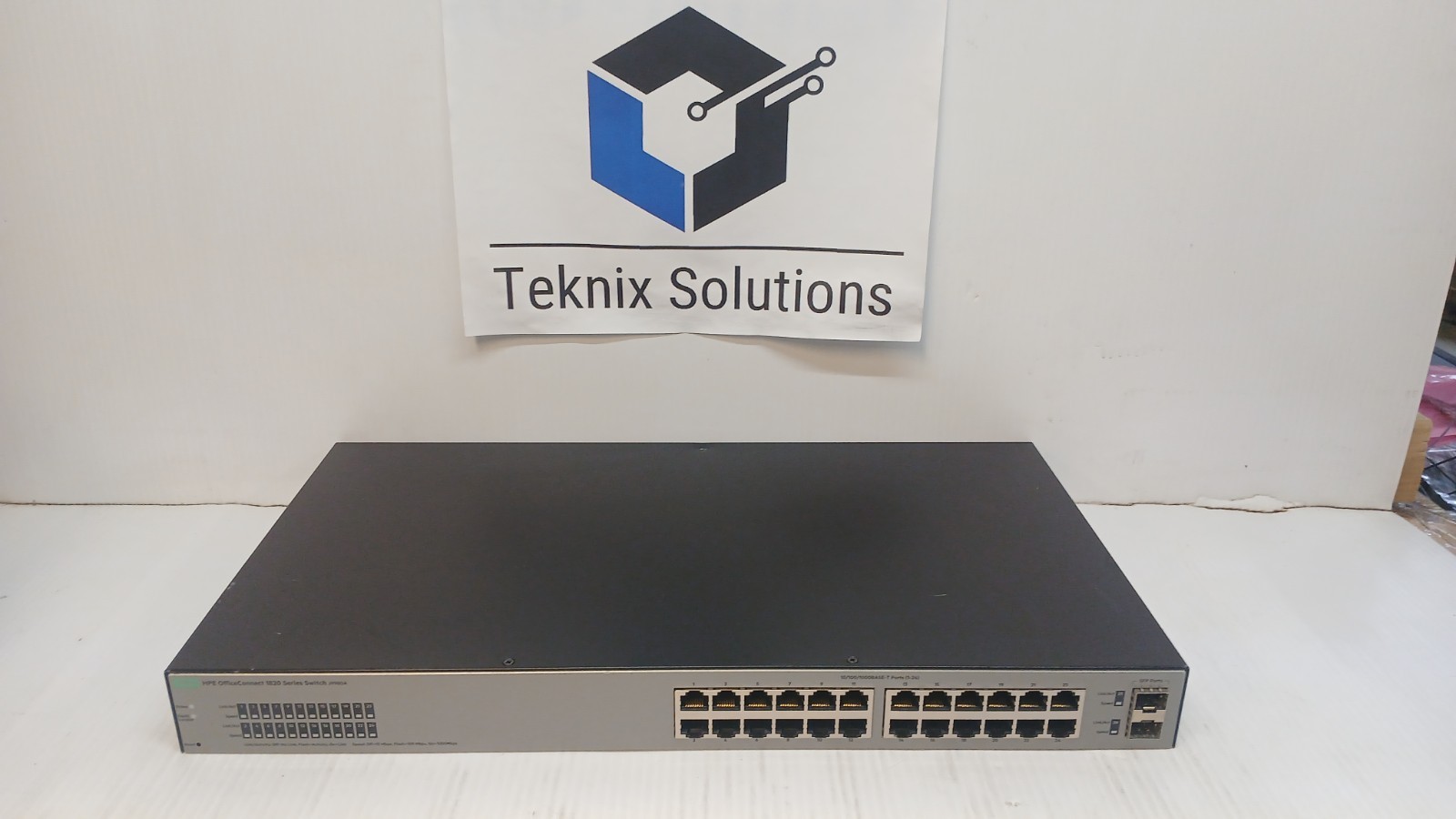 HPE OfficeConnect 1820 Series Ethernet Switch J9980A | WORKING | READ