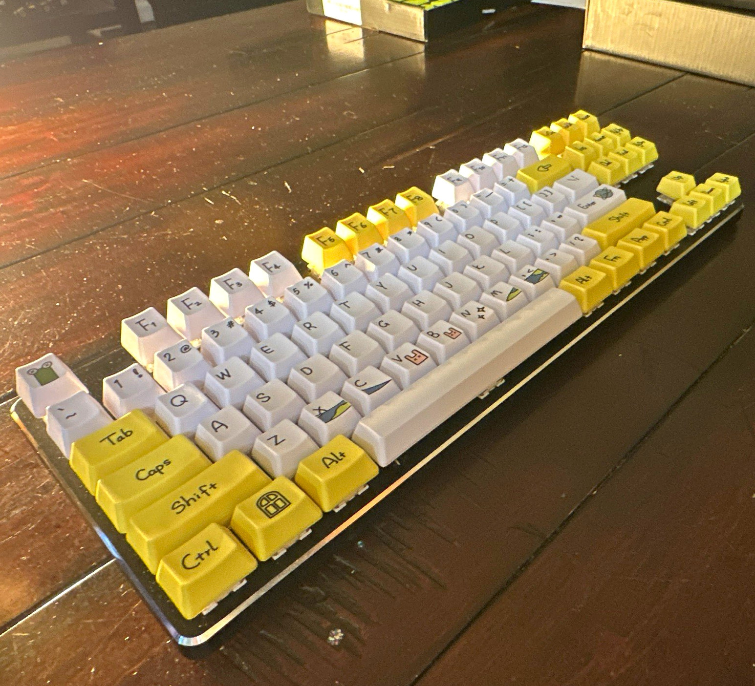 Glorious GMMK-TKL-RGB Modular TKL RGB Mechanical Keyboard Black/White/Yellow