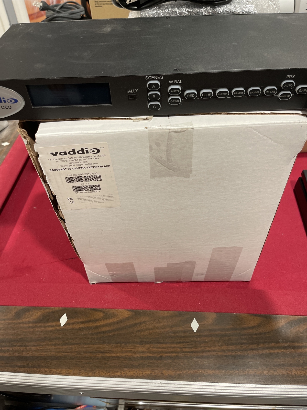 Vaddio Roboshot 30 999-9910-000) Camera/Quick-Connect 998-1105-034 Bundle
