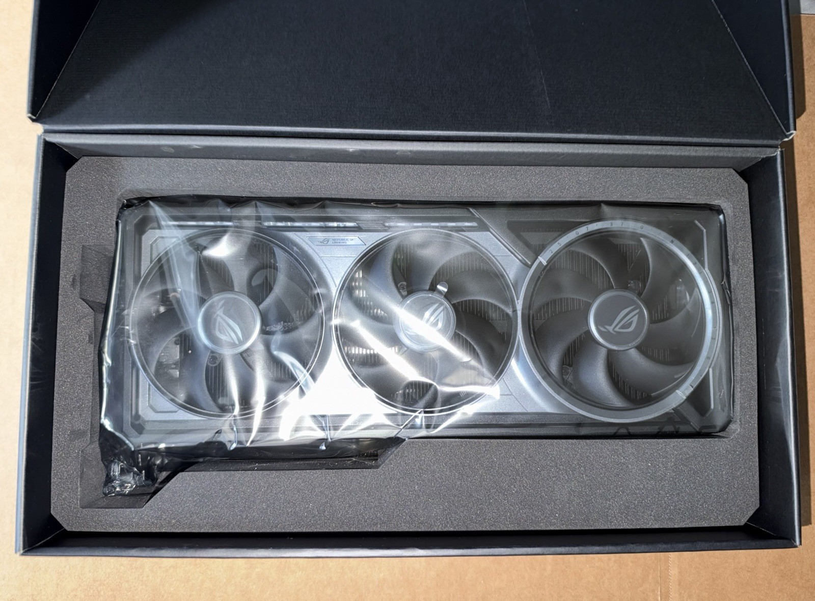 ASUS ROG Astral GeForce RTX 5080 16GB GDDR7 OC Edition Graphics Card (NO Cover)