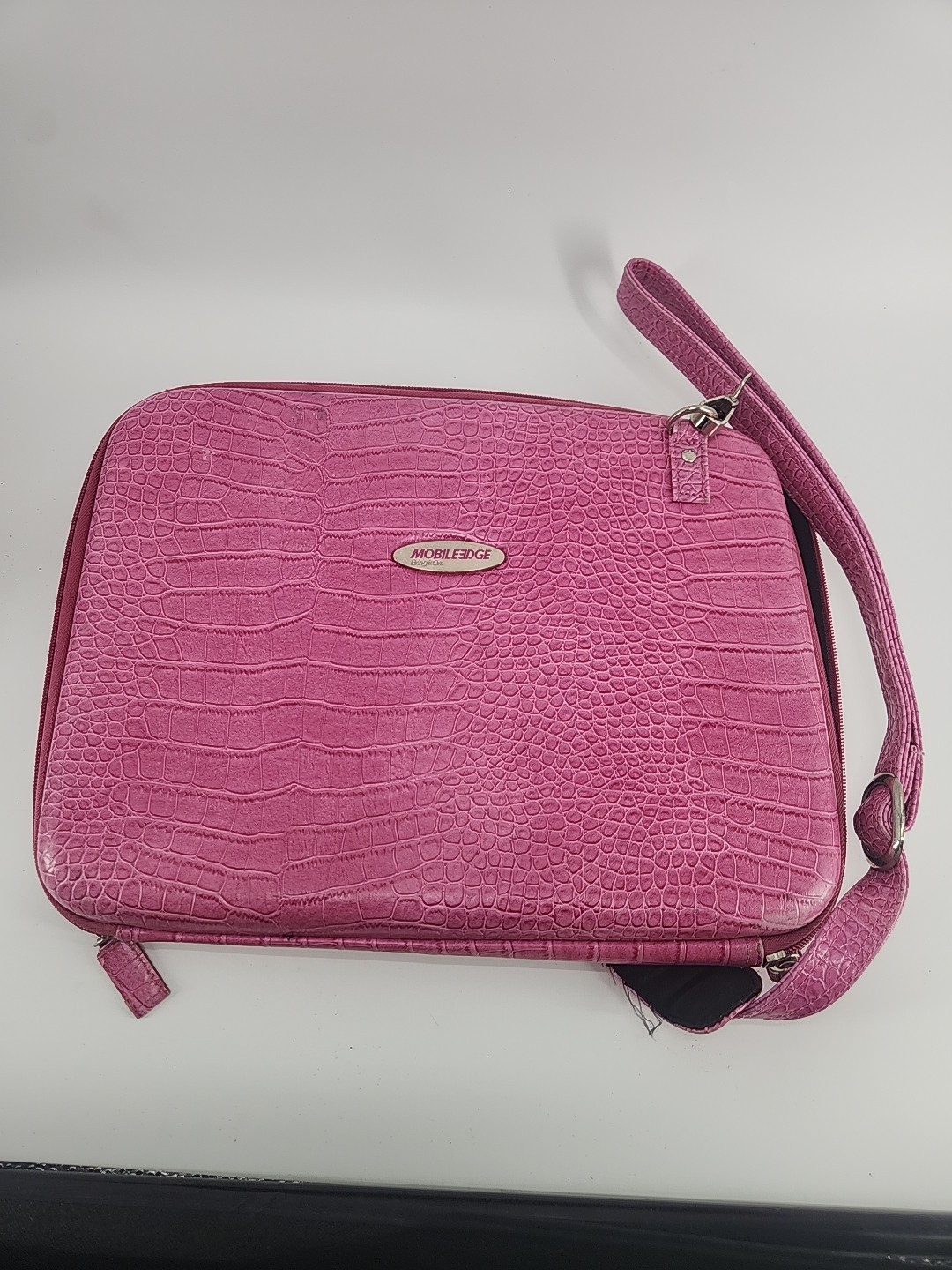 Mobile Edge Faux Croc TechStyle Portfolio Pink Case Clamshell Shoulder Strap
