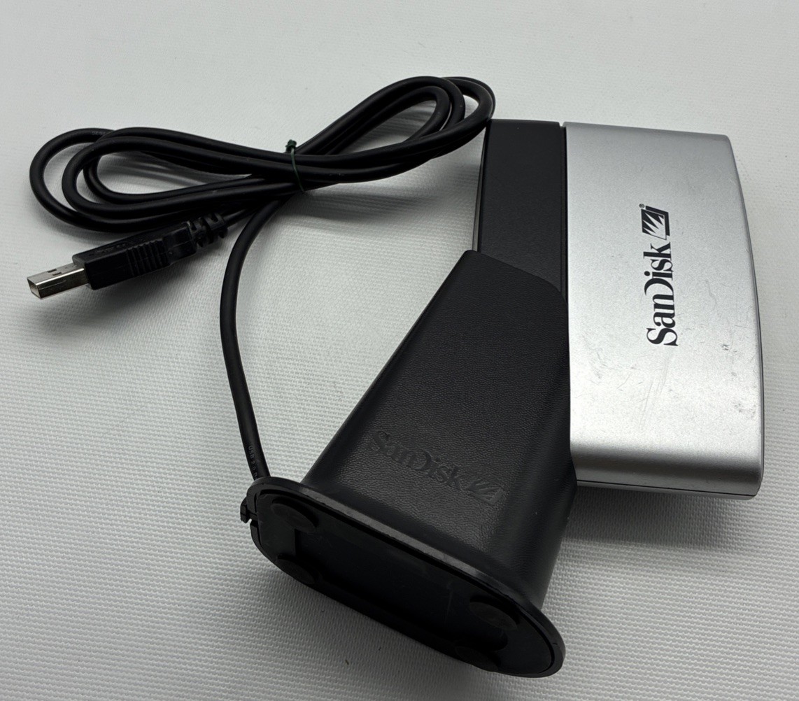 SanDisk SDDR-88 Image Mate 8-in-1 USB 2.0 Hi-speed Card Reader