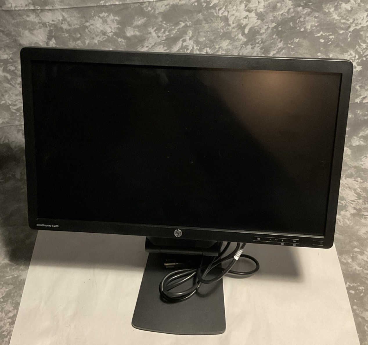 HP ELiteDisplay E221i Monitor , 21.5￼Inch Screen LED-Lit Monitor Tested Works.