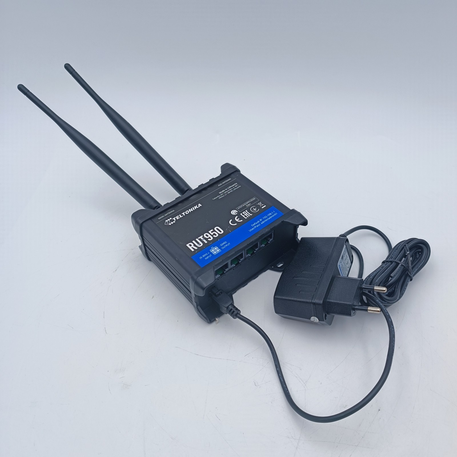 Teltonika RUT950 Industrial 4G LTE WiFi Cellular Router Dual SIM 3x LAN WAN