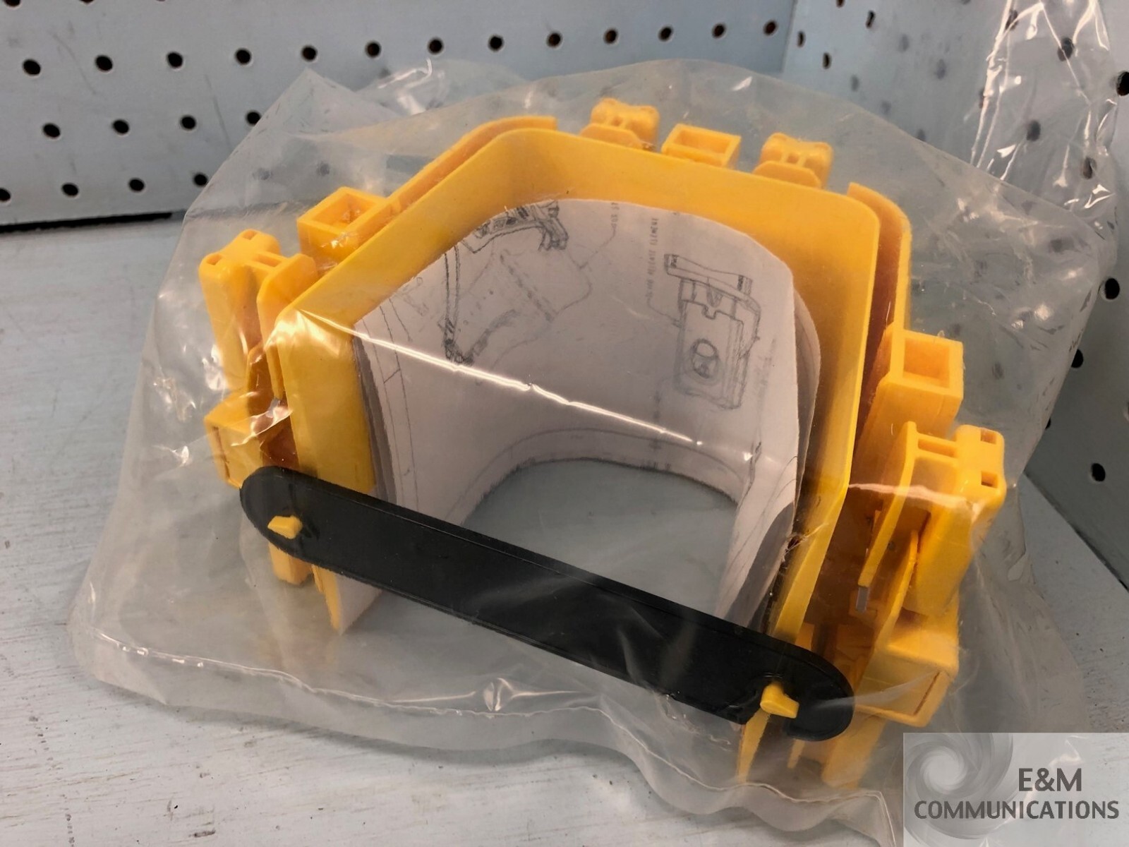 NEW FGS-JUNC-A ADC TE COMMSCOPE FIBERGUIDE YELLOW 4 X 4 INCH JUNCTION KIT