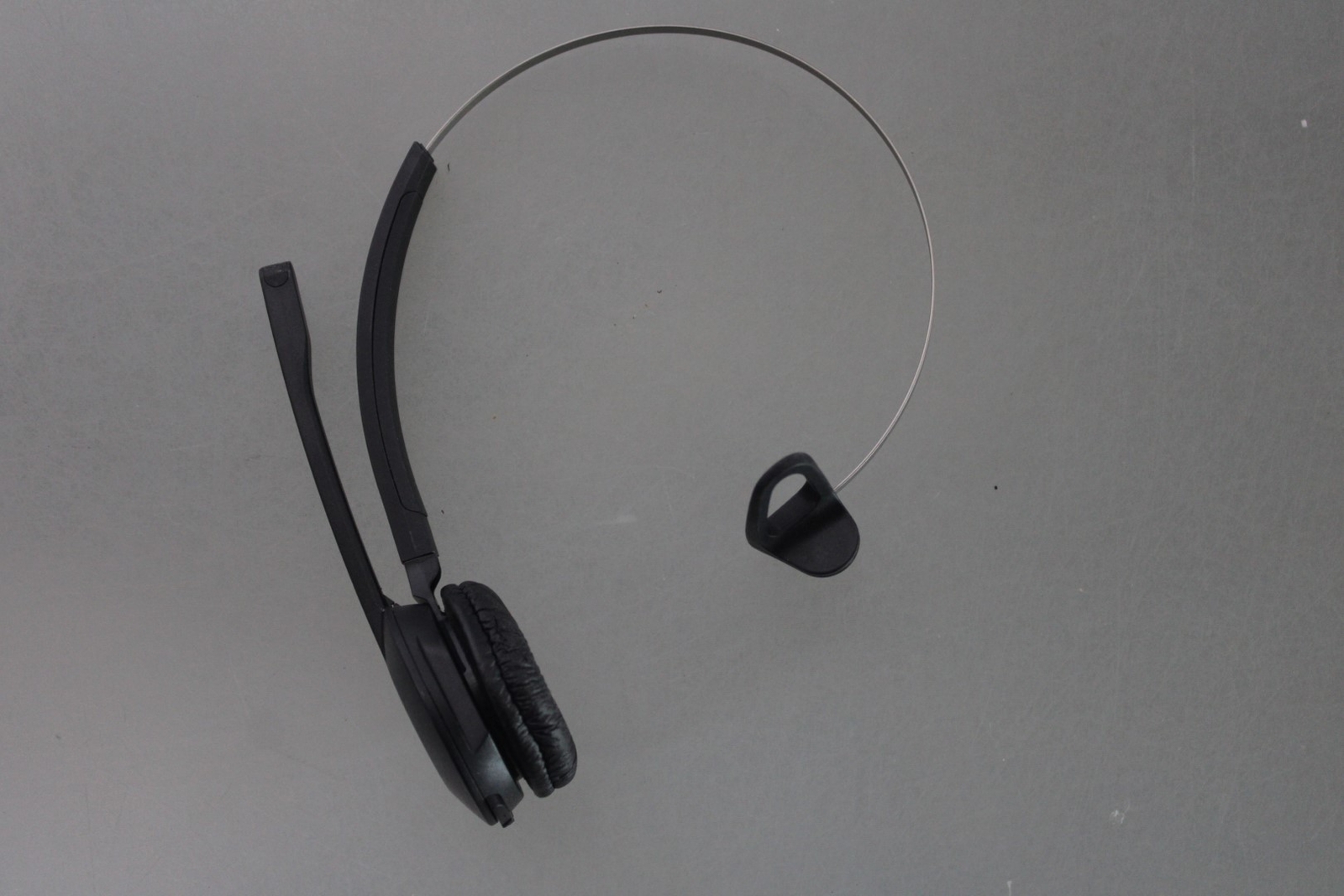 Jabra Pro 920 with overheadband without base station and power supply
