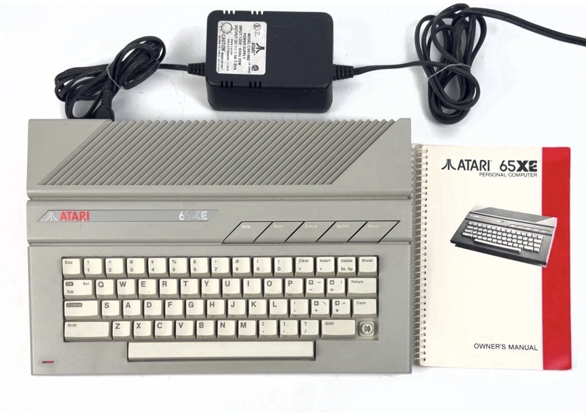 Vintage Atari 65XE Computer with Power Supply - Tested - MISSING KEY