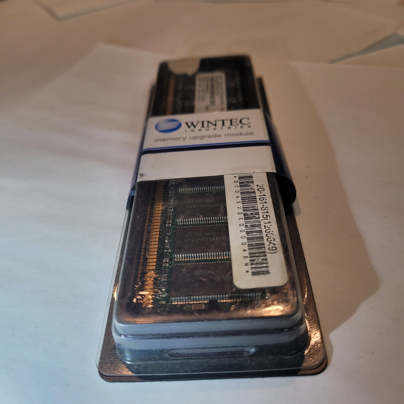 WINTEC INDUSTRIES 256MB DDR PC-2700 333MHz CL2.5 Desktop RAM Memory Module