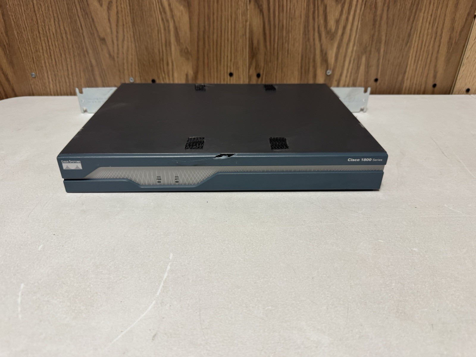 Cisco 1800 Series Model 1841 Integrated Services Router Untested