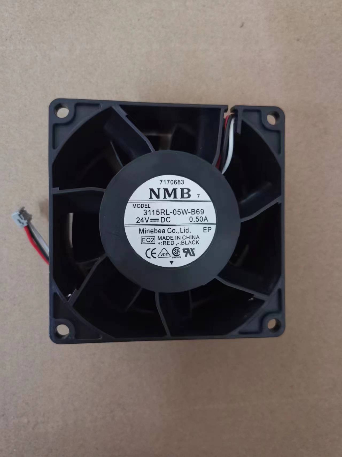 1pcs 8CM 3-wire Inverter Cooling Fan 3115RL-05W-B69 24V 0.50A 8038