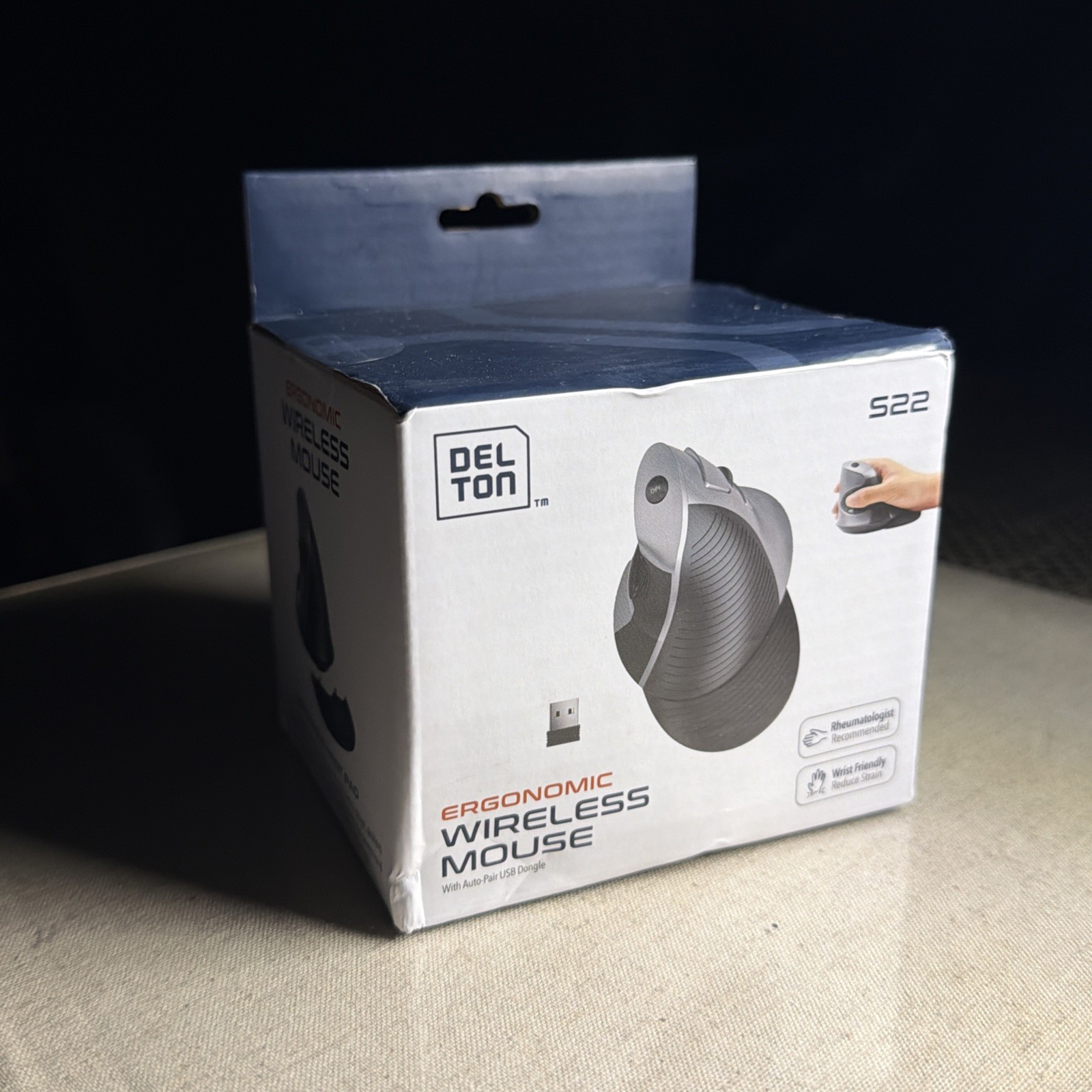 DELTON - Ergonomic Wireless Mouse - S22 - with Removable Wrist Pad