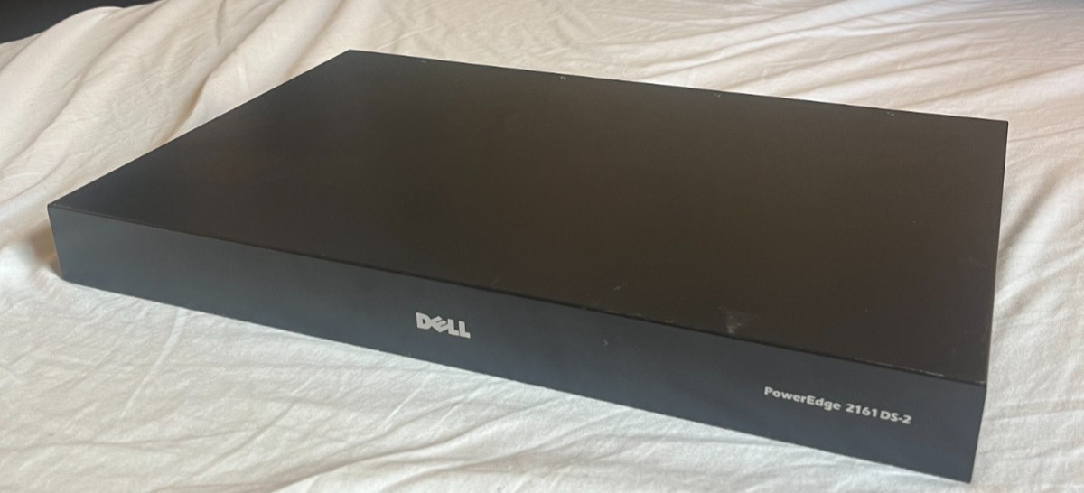 Dell PowerEdge 2161DS-2 16-Port KVM Switch
