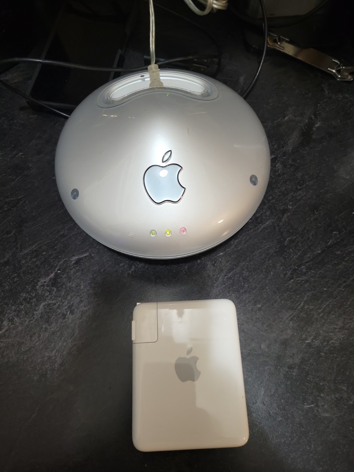 Vintage Apple Airport Base Station Graphite M7601LL/B M5757 With Power Supply