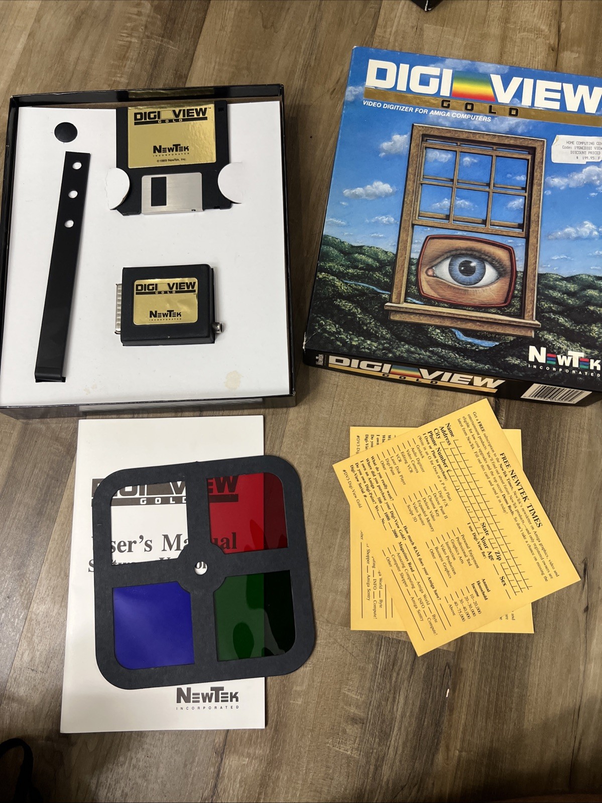 COMMODORE AMIGA -- DIGI VIEW GOLD NewTek Color Digitizer