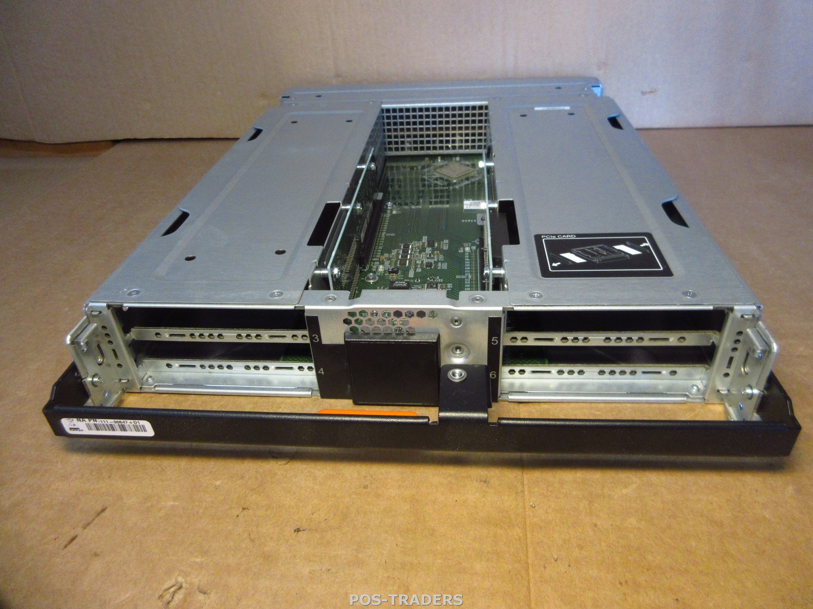 NetApp 111-00647+D1IXOM Expansion module for FAS32XX - NO MODULES - FROM FAS3240
