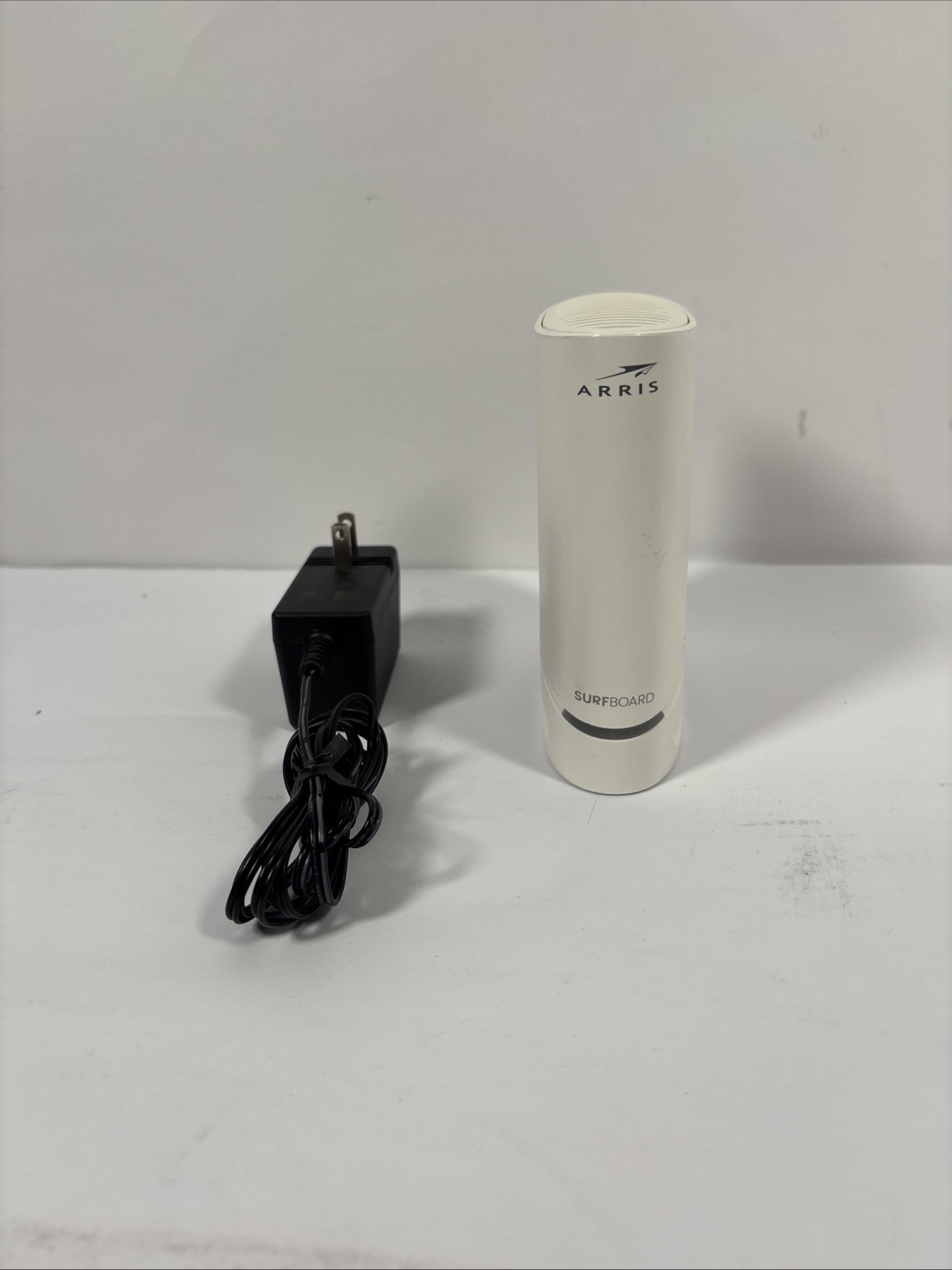 Arris Surfboard DOCSIS 3.1 3.5 Gbps Cable Modem (S33-RB)